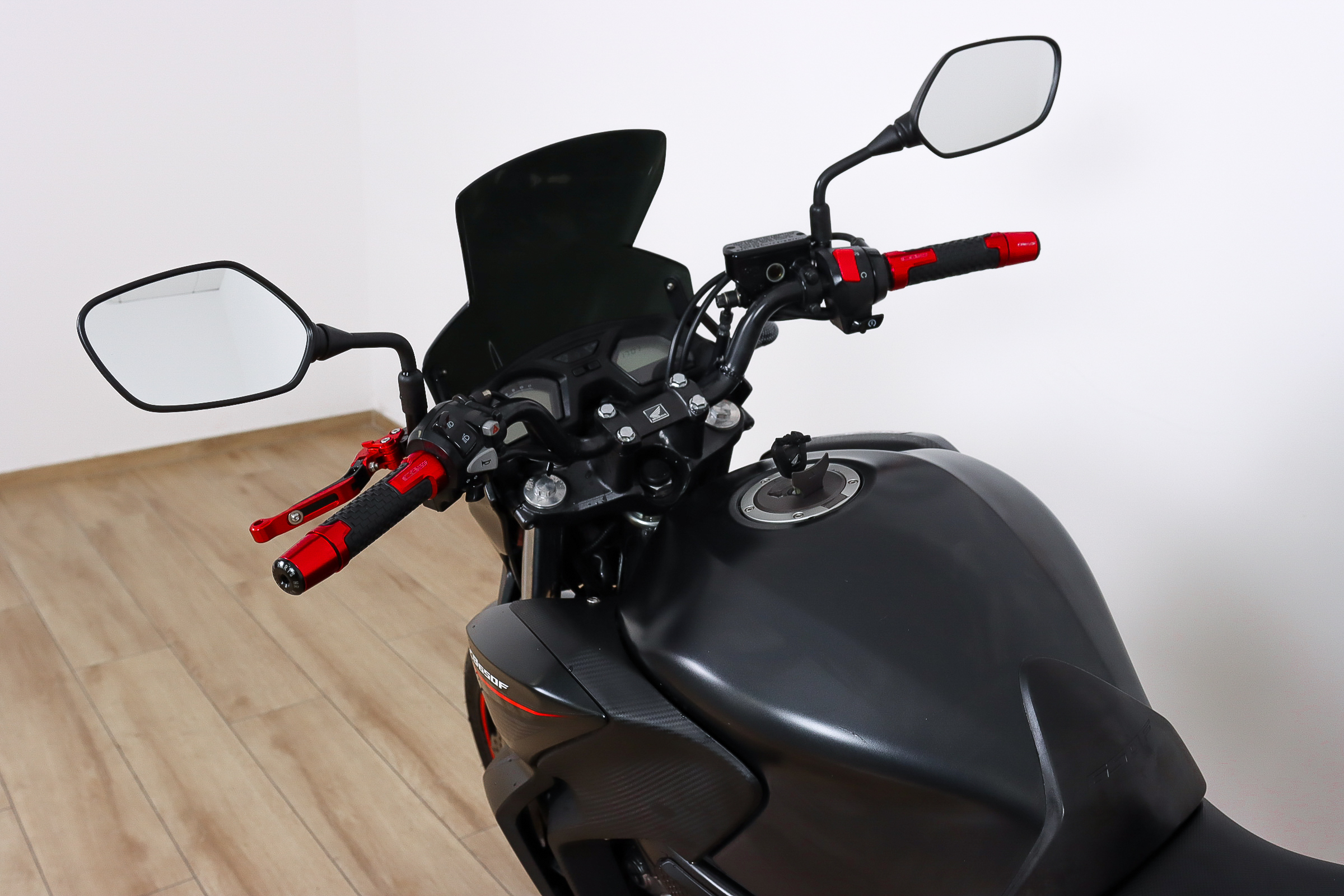 HONDA CB 650FHONDA9 HONDA CB 650FHONDA9