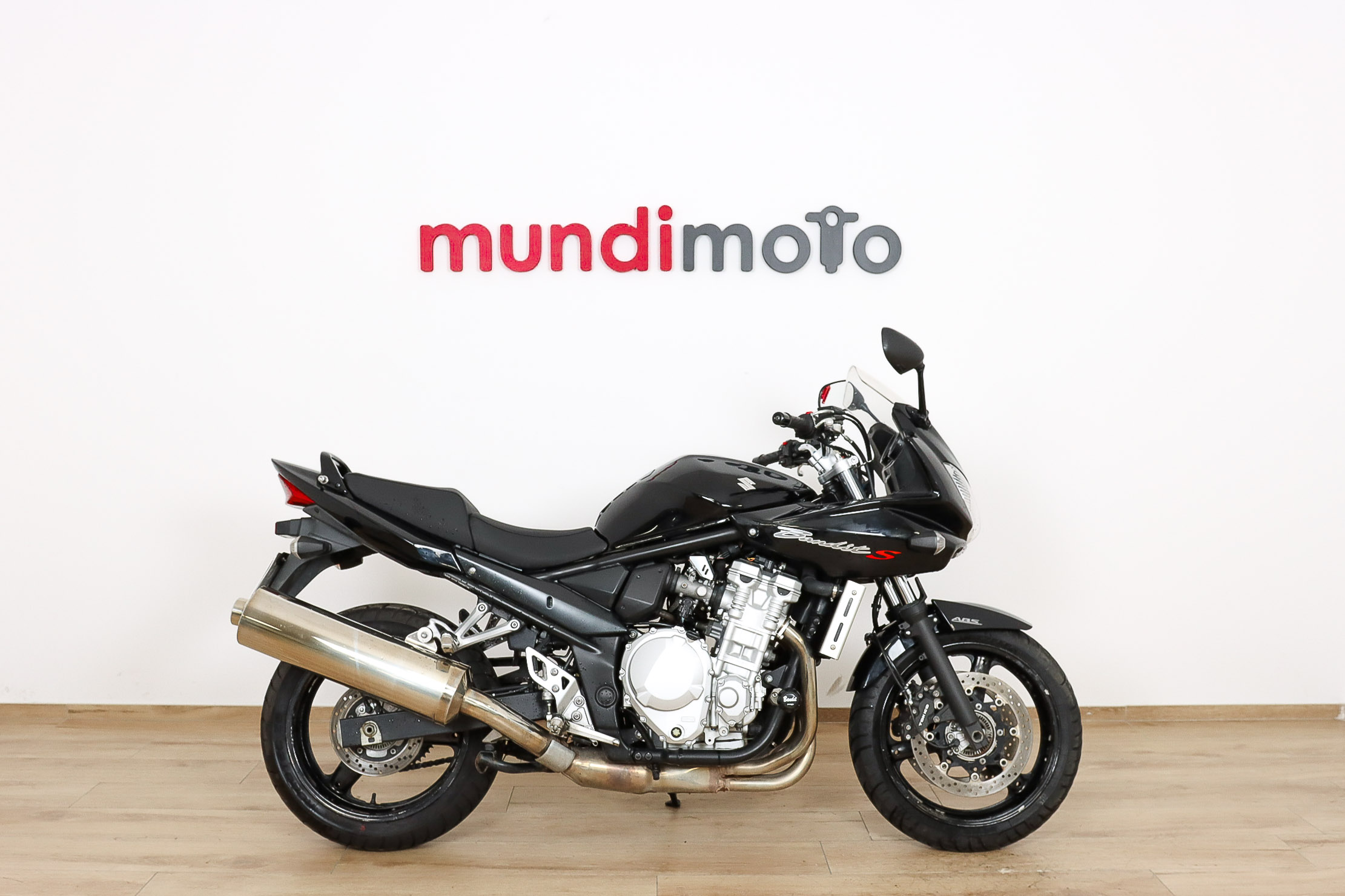 SUZUKI Bandit 650 SSUZUKI0 SUZUKI Bandit 650 SSUZUKI0