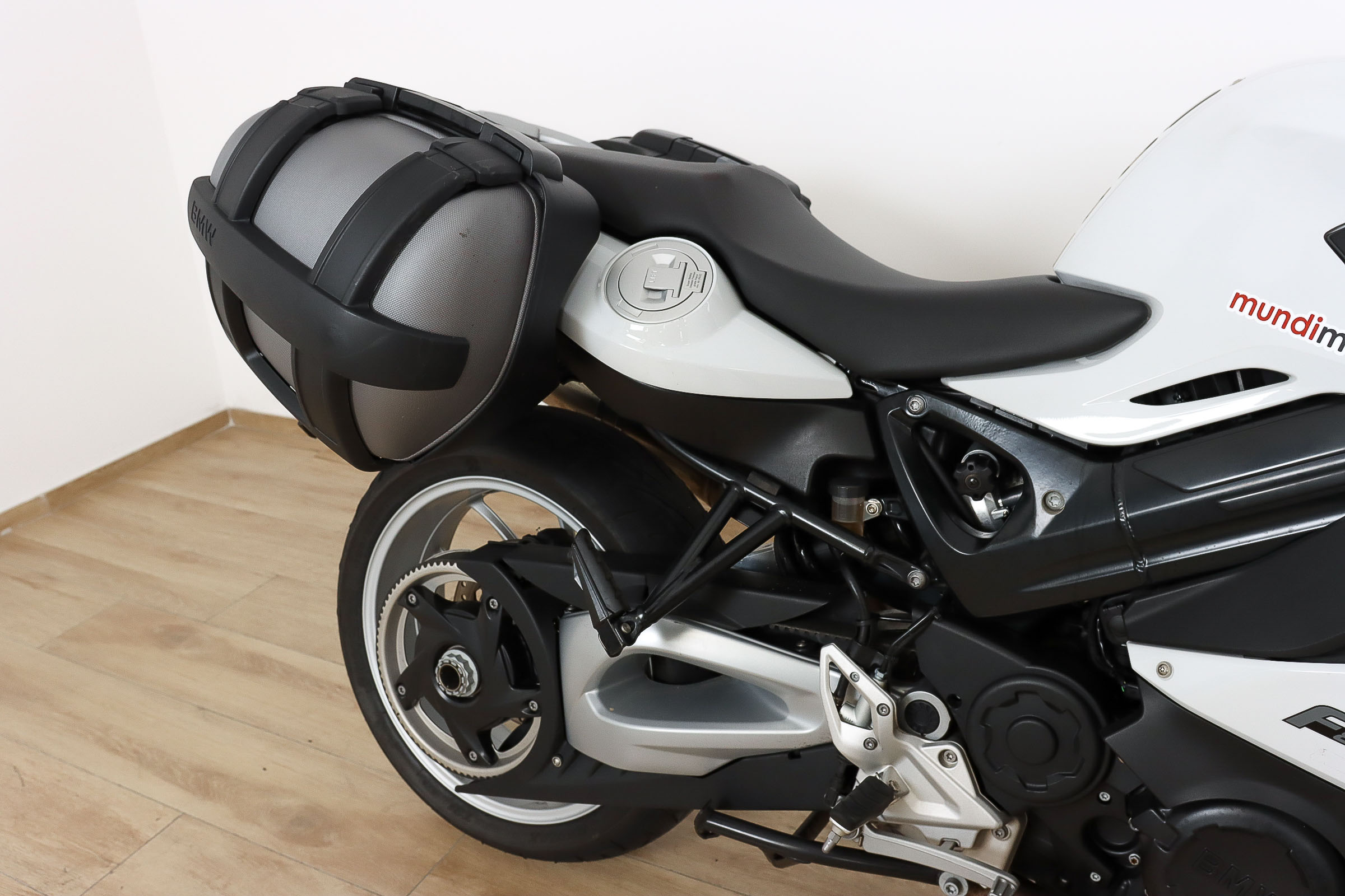 BMW F 800 GTBMW6 BMW F 800 GTBMW6