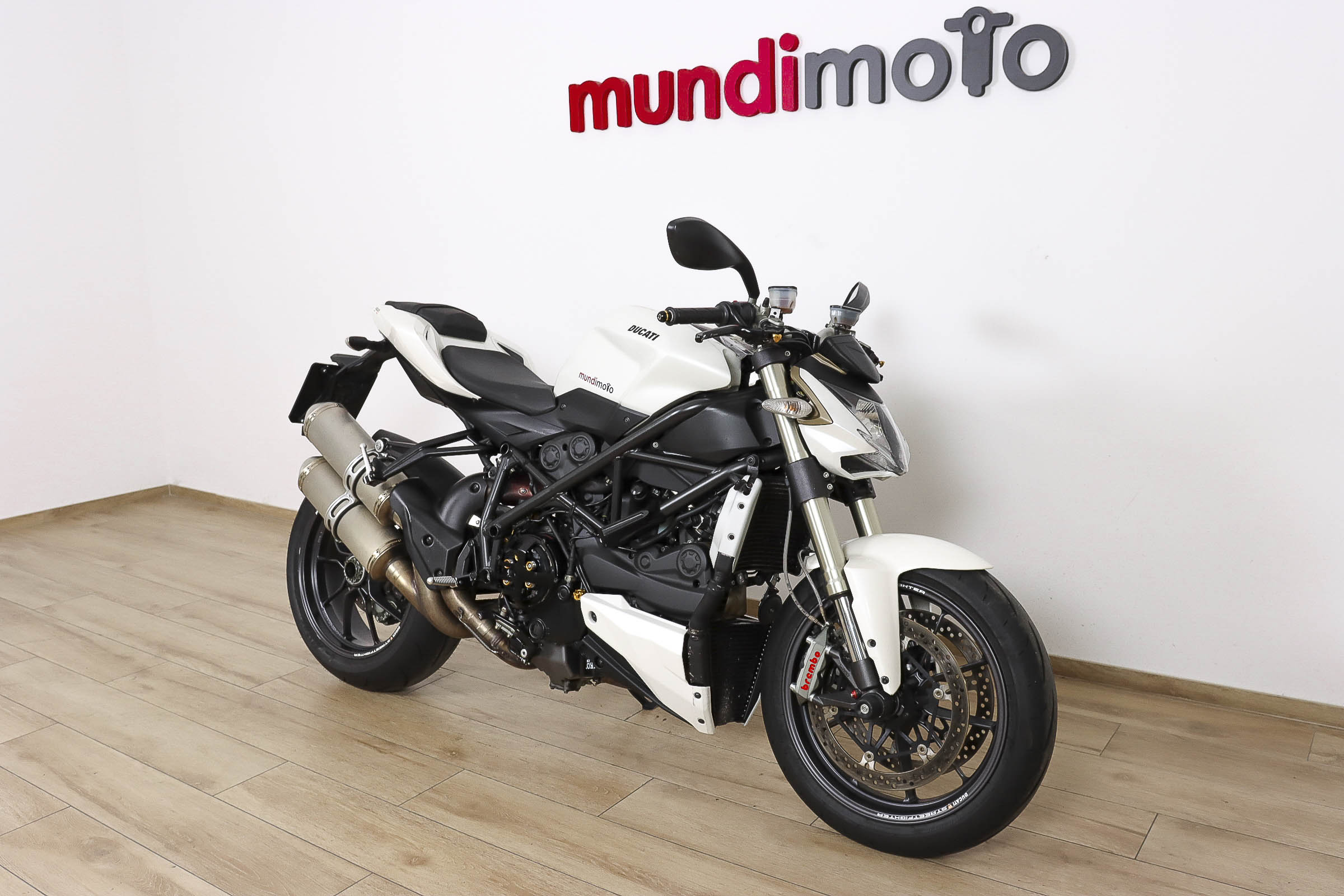 DUCATI Streetfighter 1100DUCATI2 DUCATI Streetfighter 1100DUCATI2