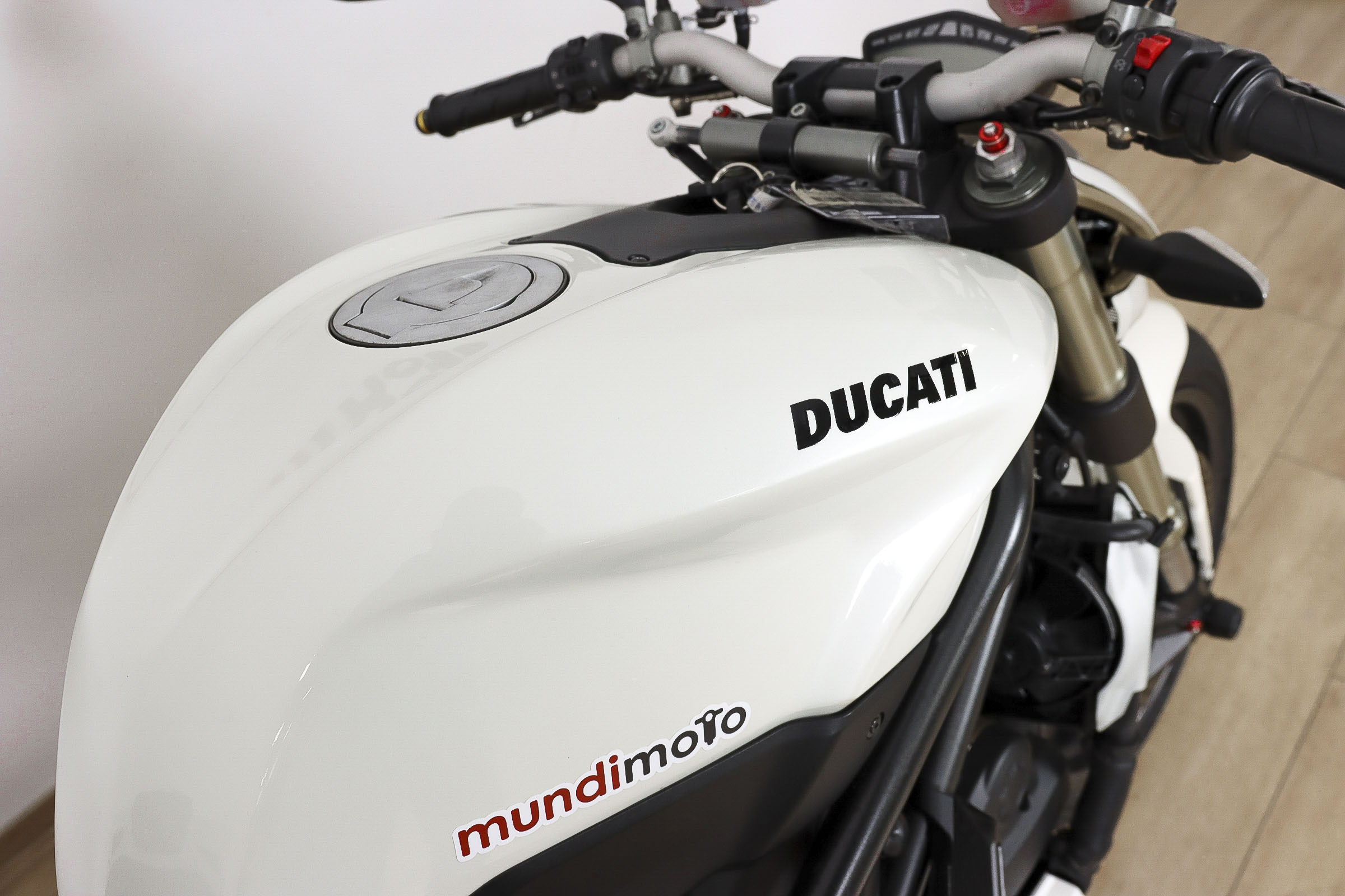 DUCATI Streetfighter 1100DUCATI4 DUCATI Streetfighter 1100DUCATI4