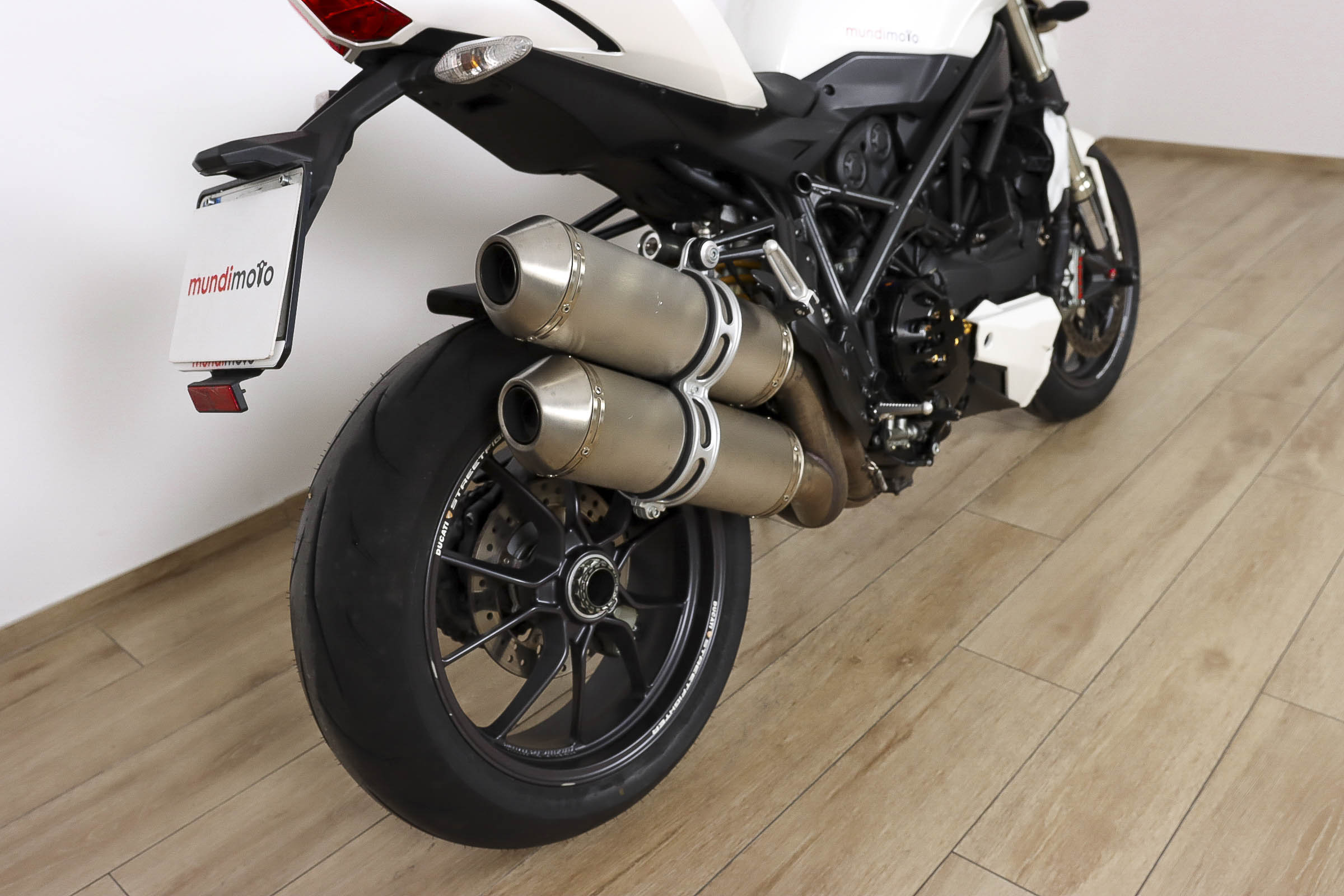 DUCATI Streetfighter 1100DUCATI6 DUCATI Streetfighter 1100DUCATI6