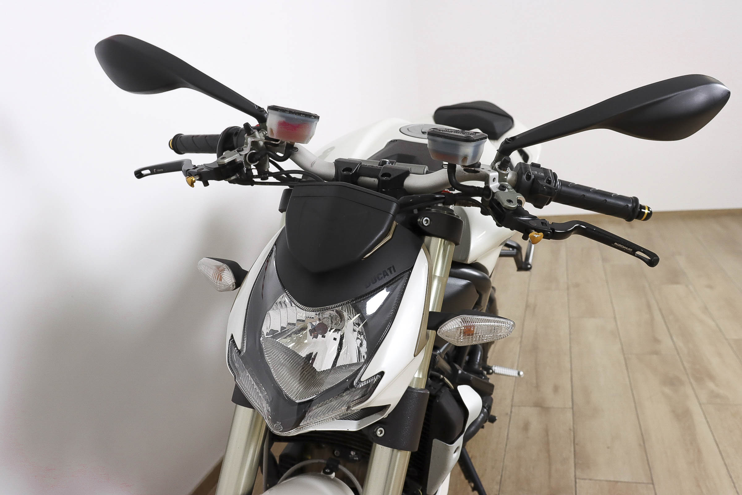 DUCATI Streetfighter 1100DUCATI11 DUCATI Streetfighter 1100DUCATI11