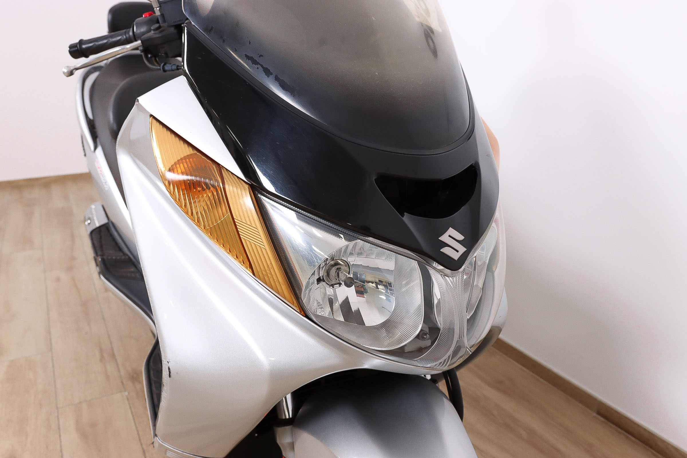 SUZUKI AN 400 BurgmanSUZUKI4 SUZUKI AN 400 BurgmanSUZUKI4