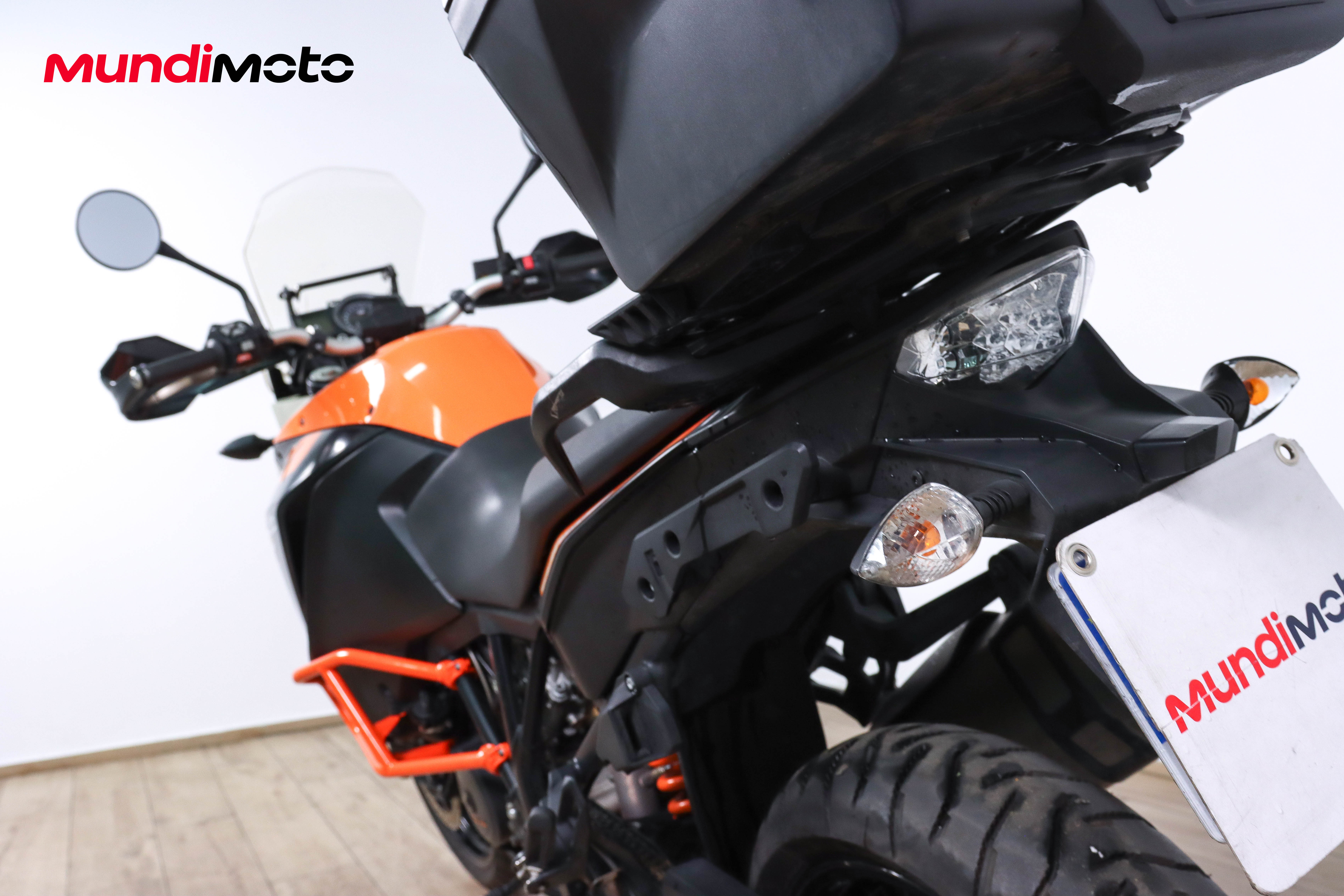 KTM 1050 AdventureKTM7 KTM 1050 AdventureKTM7