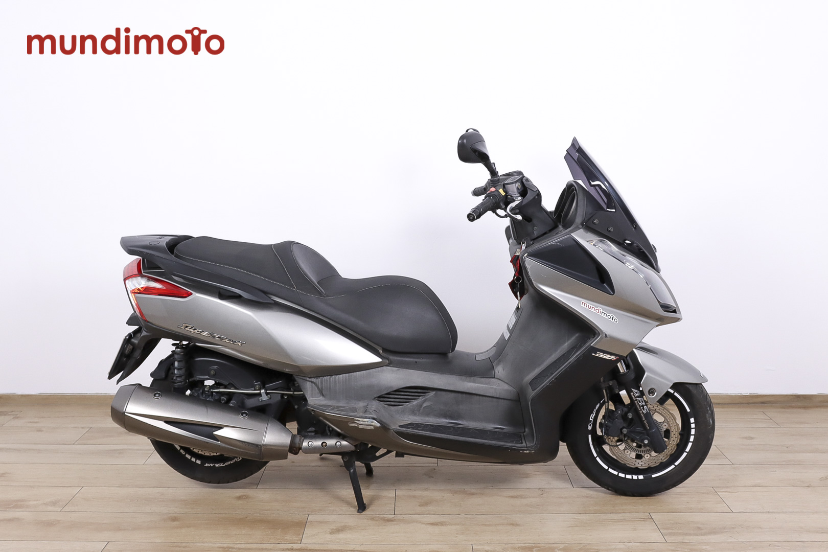 KYMCO Super Dink 300iKYMCO0 KYMCO Super Dink 300iKYMCO0