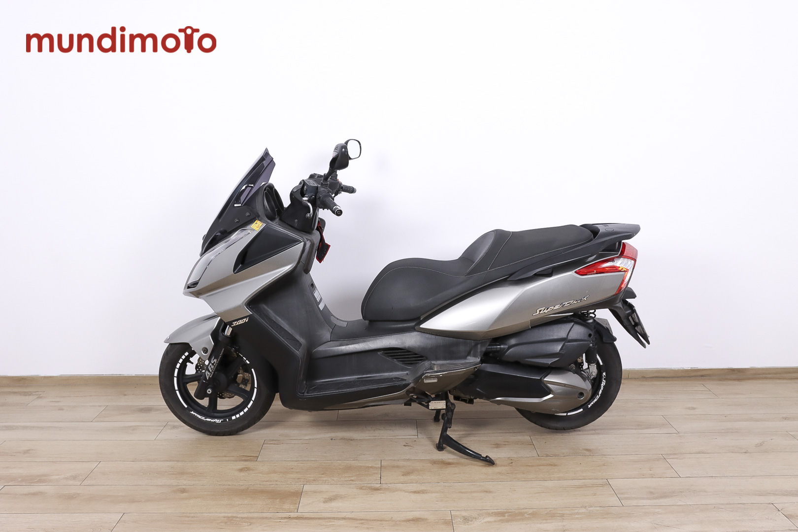 KYMCO Super Dink 300iKYMCO5 KYMCO Super Dink 300iKYMCO5