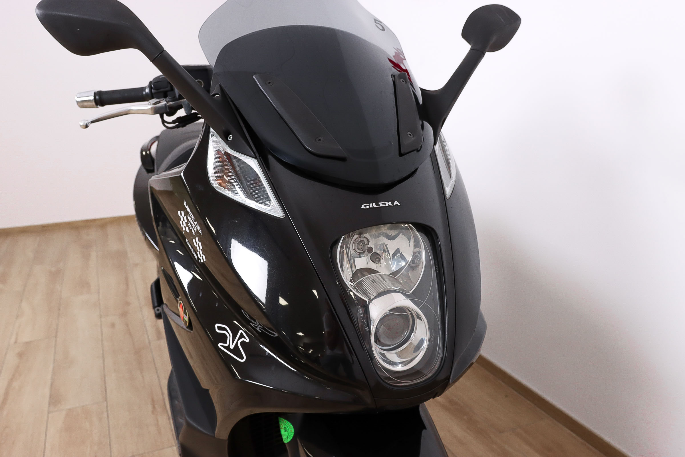 GILERA GP 800 promoGILERA4 GILERA GP 800 promoGILERA4