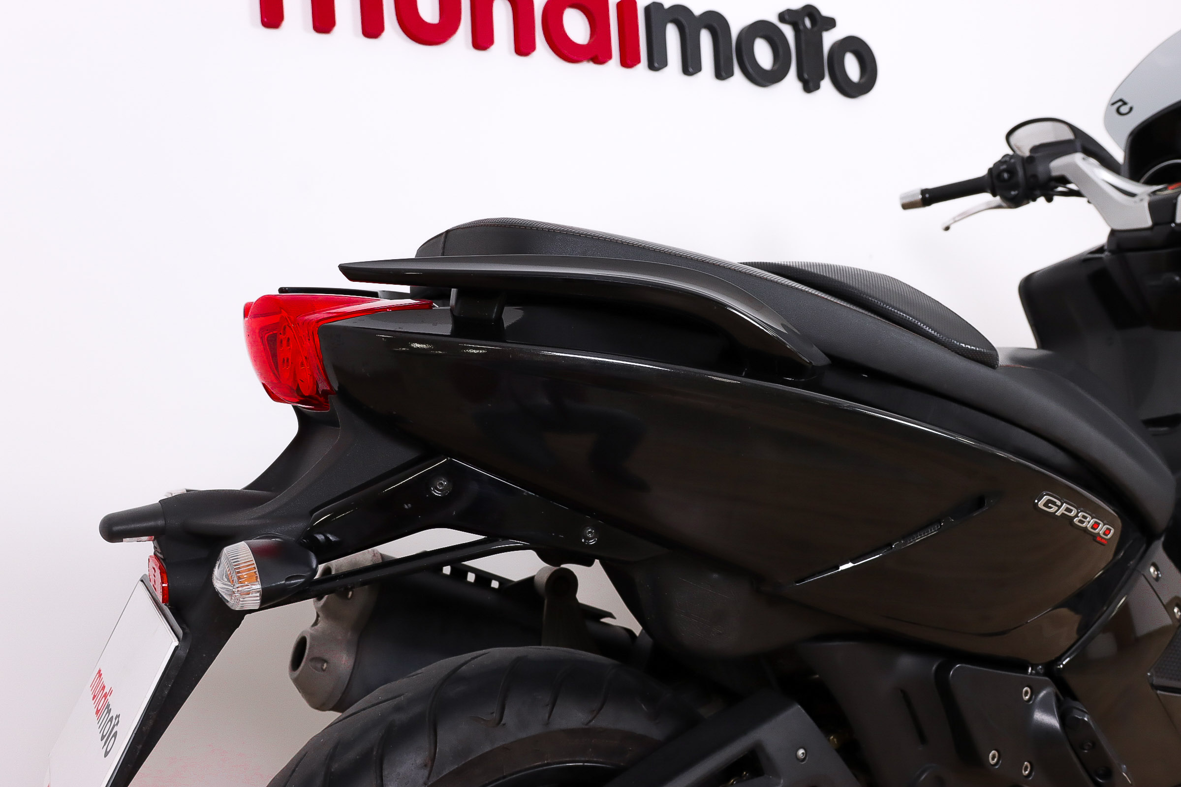 GILERA GP 800 promoGILERA5 GILERA GP 800 promoGILERA5