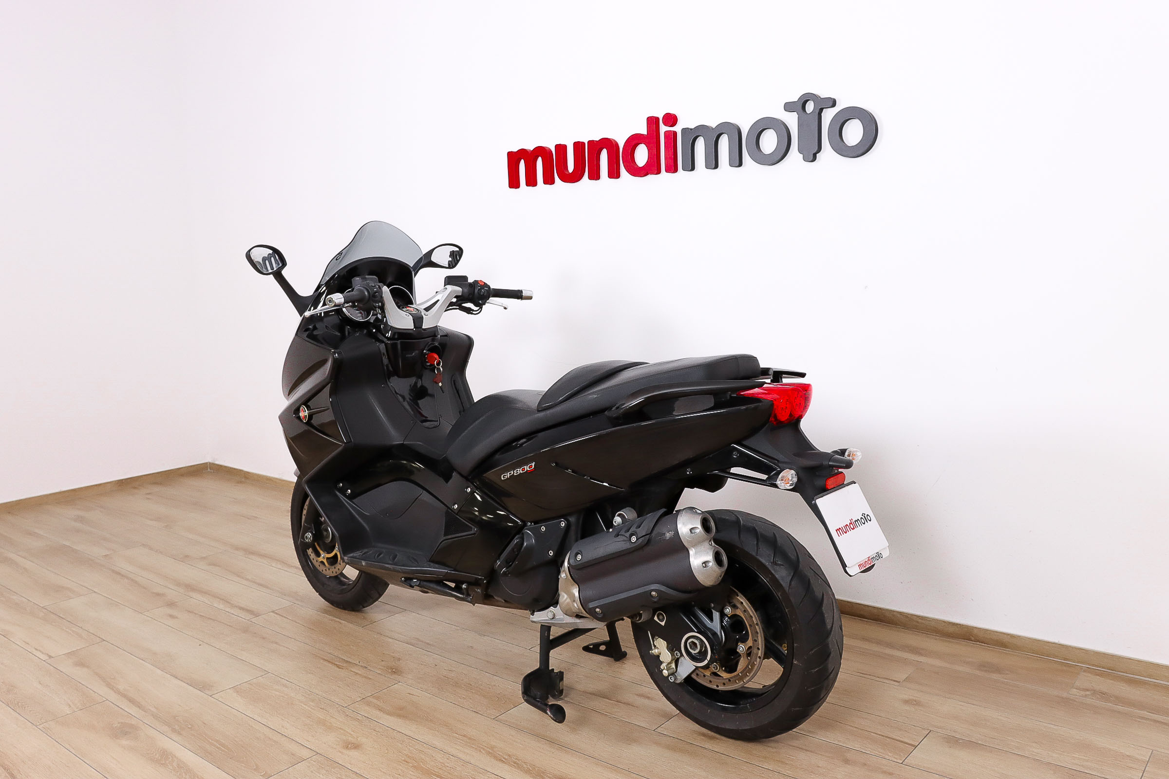 GILERA GP 800 promoGILERA8 GILERA GP 800 promoGILERA8