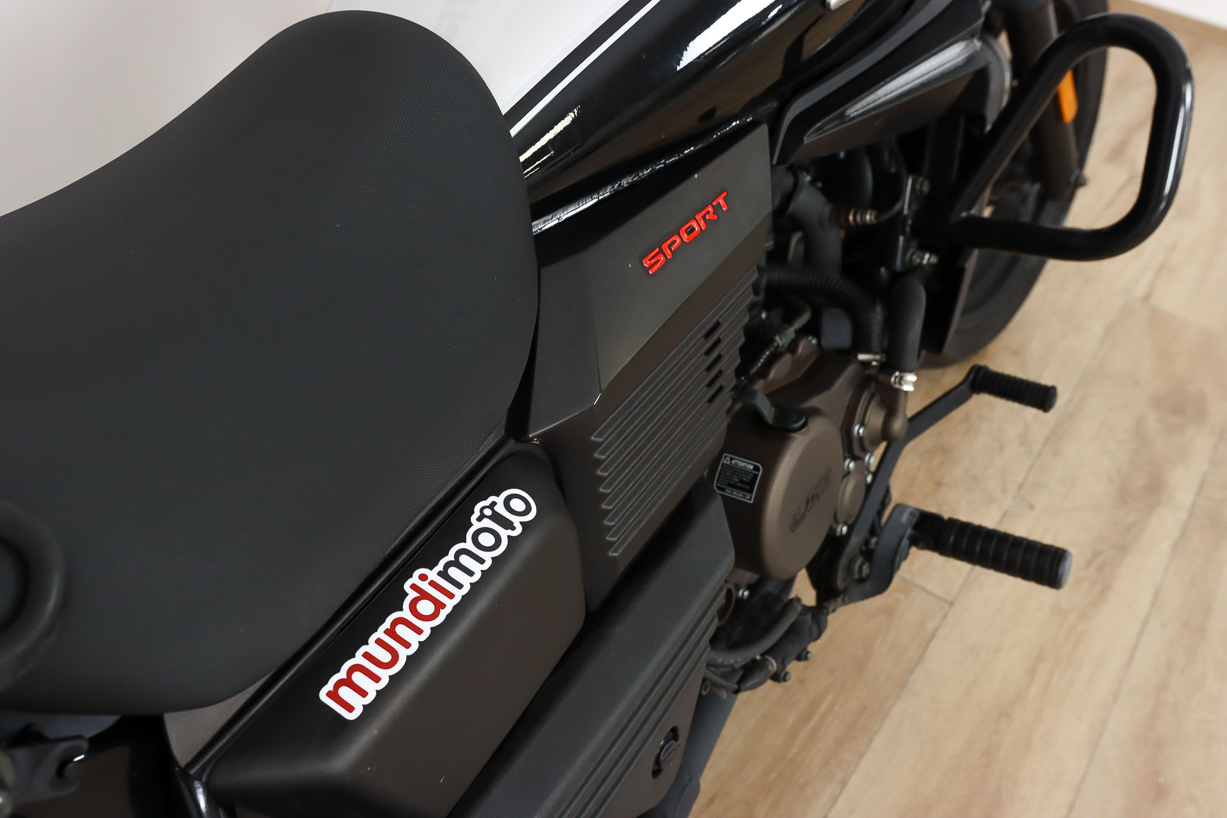 UM Renegade Sport SUM5 UM Renegade Sport SUM5