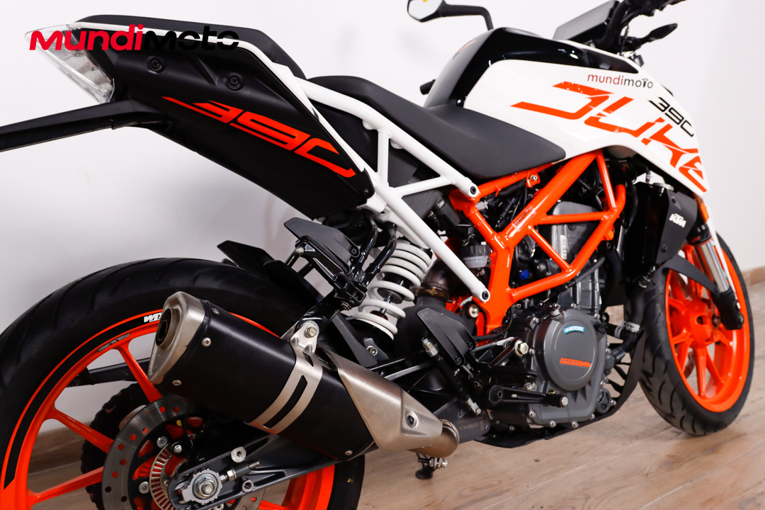 KTM 390 DukeKTM3 KTM 390 DukeKTM3