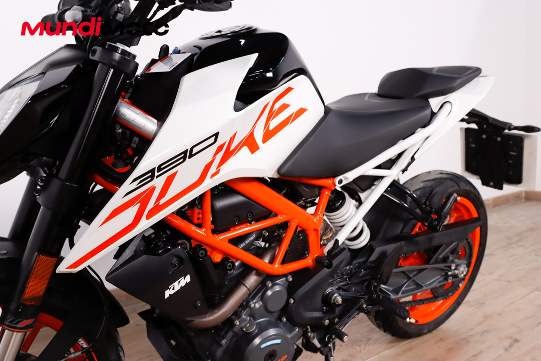KTM 390 DukeKTM8 KTM 390 DukeKTM8