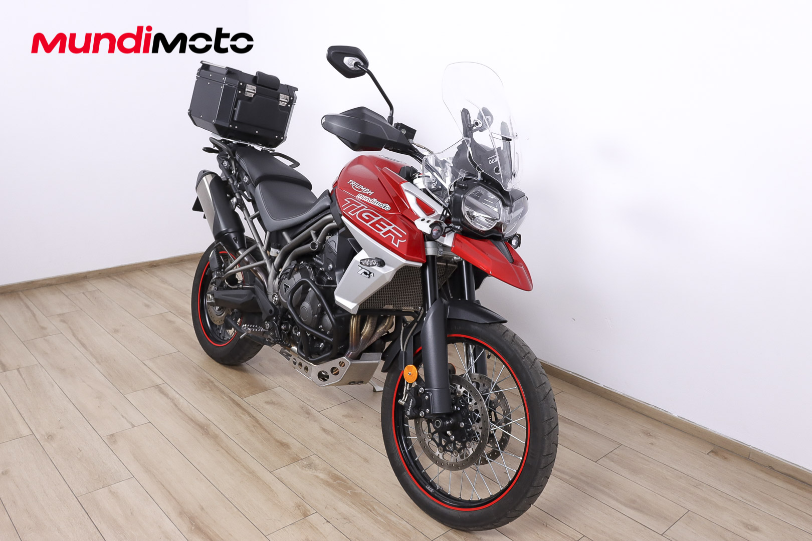 TRIUMPH TIGER 800 XRTRIUMPH2 TRIUMPH TIGER 800 XRTRIUMPH2