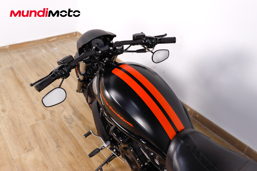 HARLEY DAVIDSON VRSC V-Rod MuscleHARLEY DAVIDSON10 HARLEY DAVIDSON VRSC V-Rod MuscleHARLEY DAVIDSON10