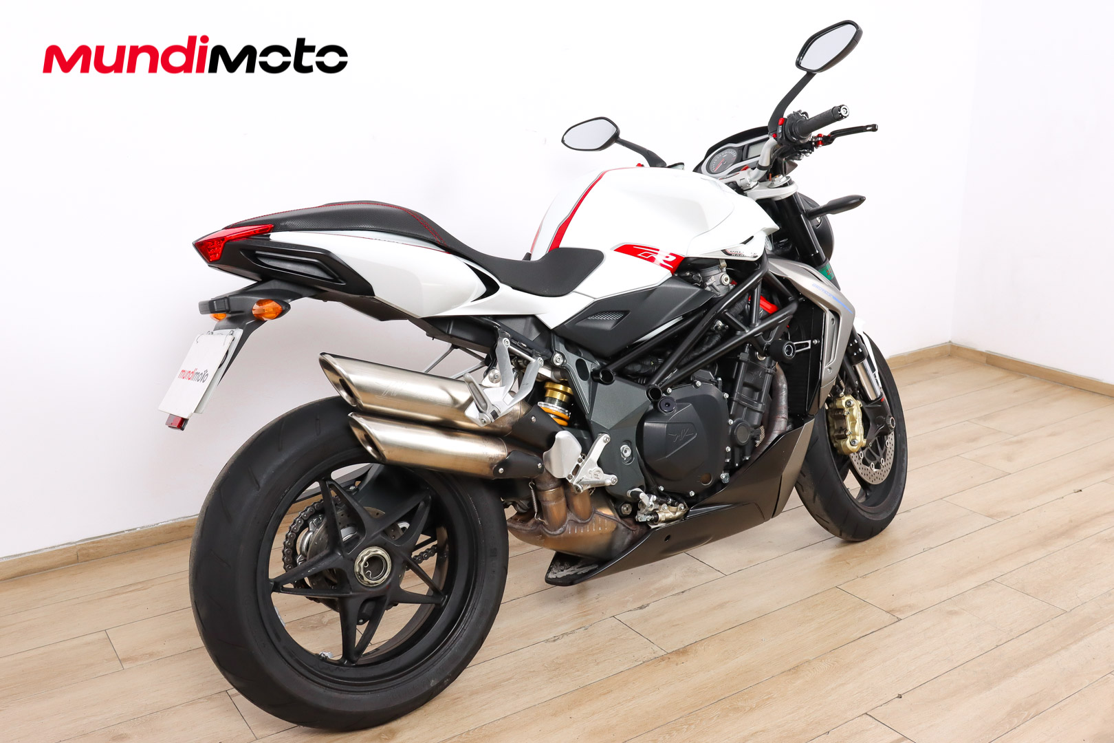 MV AGUSTA BRUTALE 1090MV AGUSTA2 MV AGUSTA BRUTALE 1090MV AGUSTA2