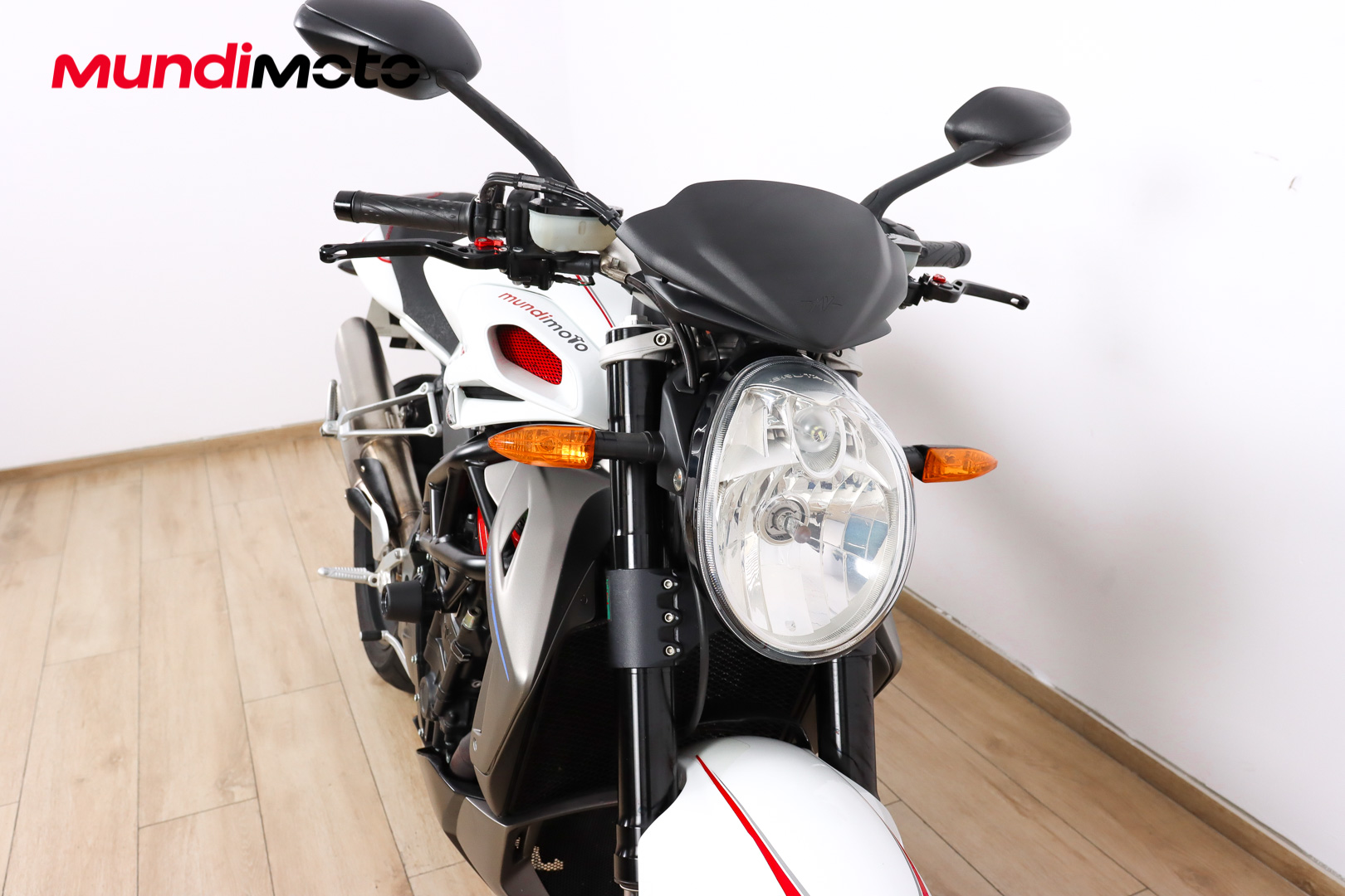 MV AGUSTA BRUTALE 1090MV AGUSTA3 MV AGUSTA BRUTALE 1090MV AGUSTA3