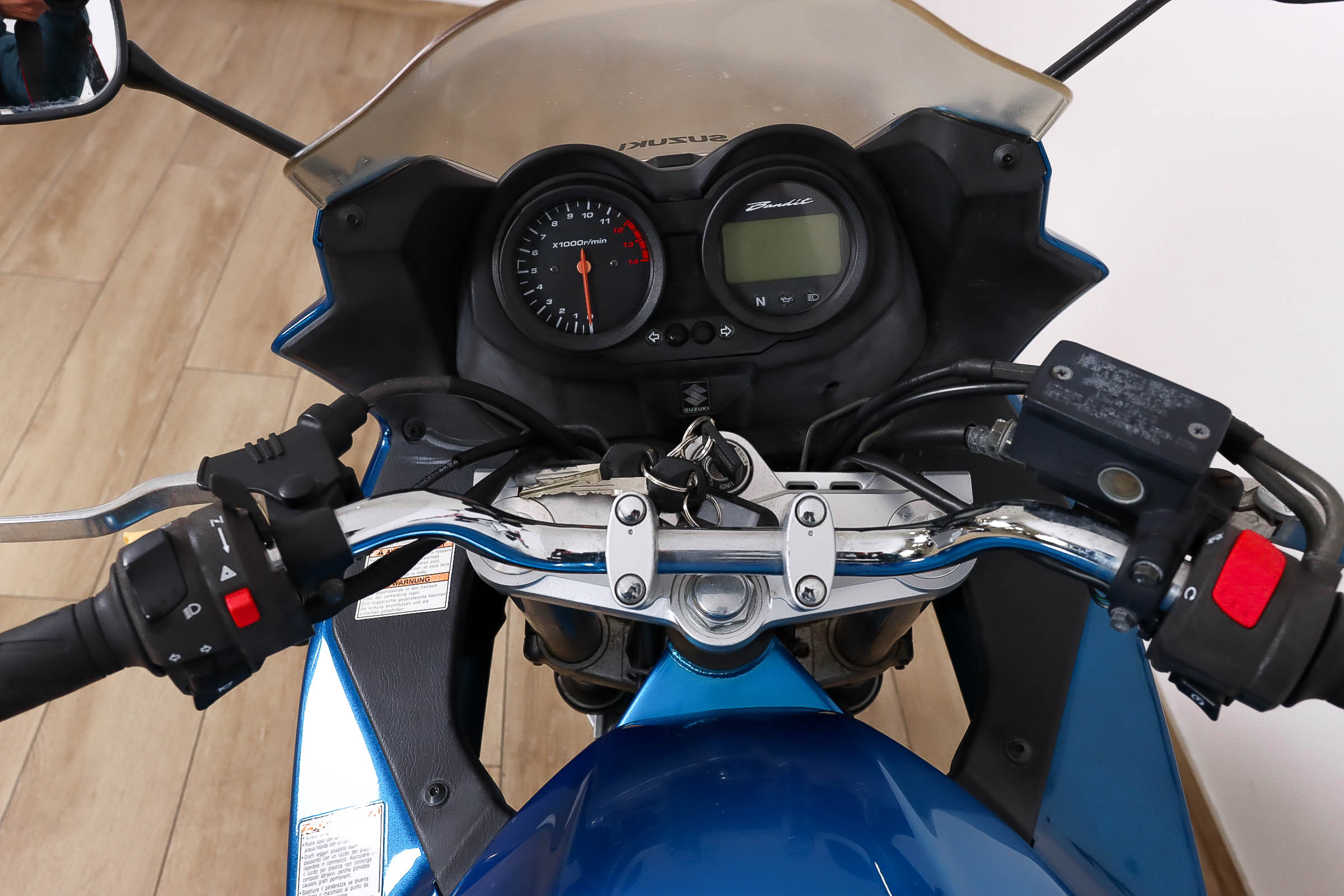 SUZUKI Bandit 650 SSUZUKI11 SUZUKI Bandit 650 SSUZUKI11