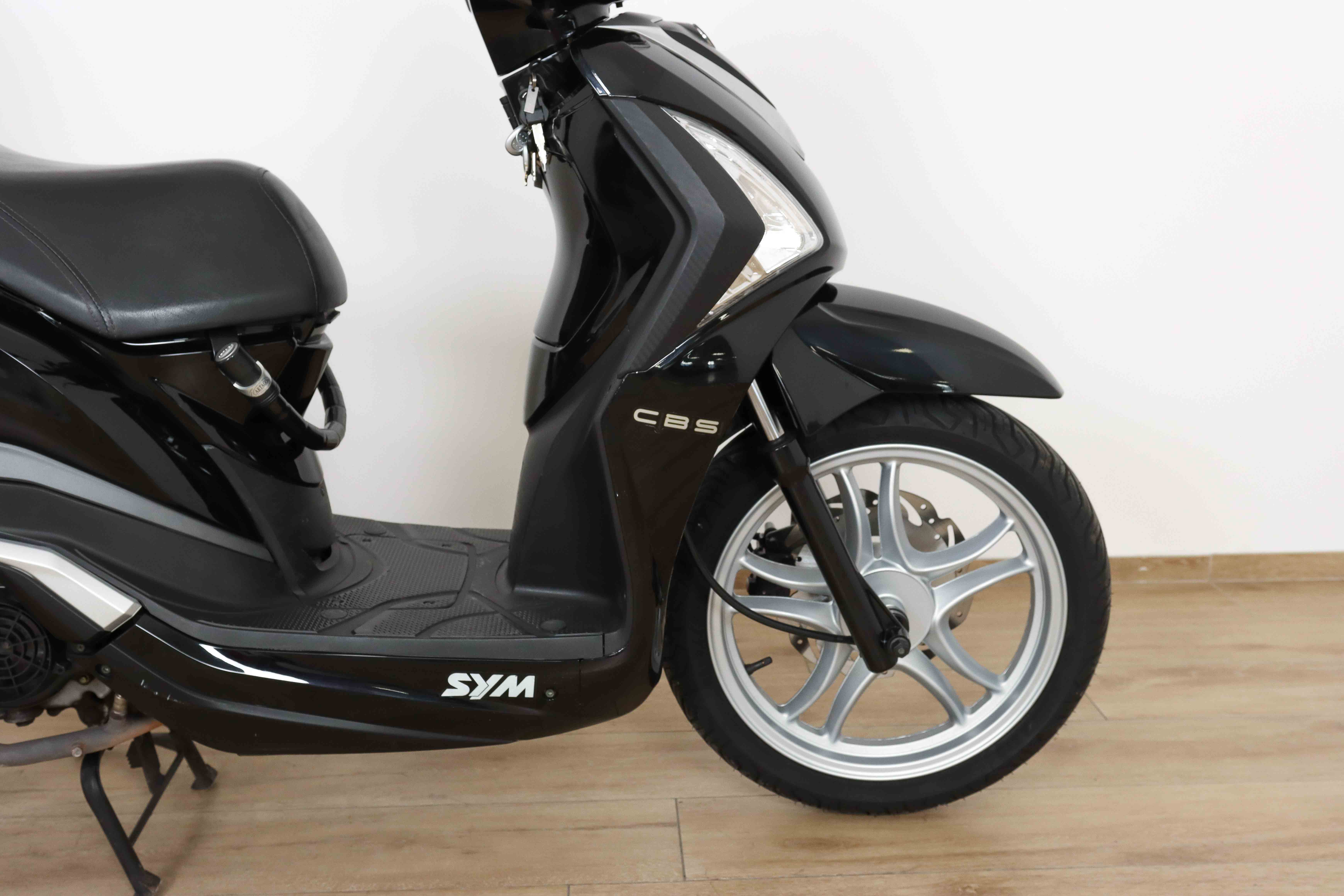 SYM Symphony ST 200i CBSSYM3 SYM Symphony ST 200i CBSSYM3