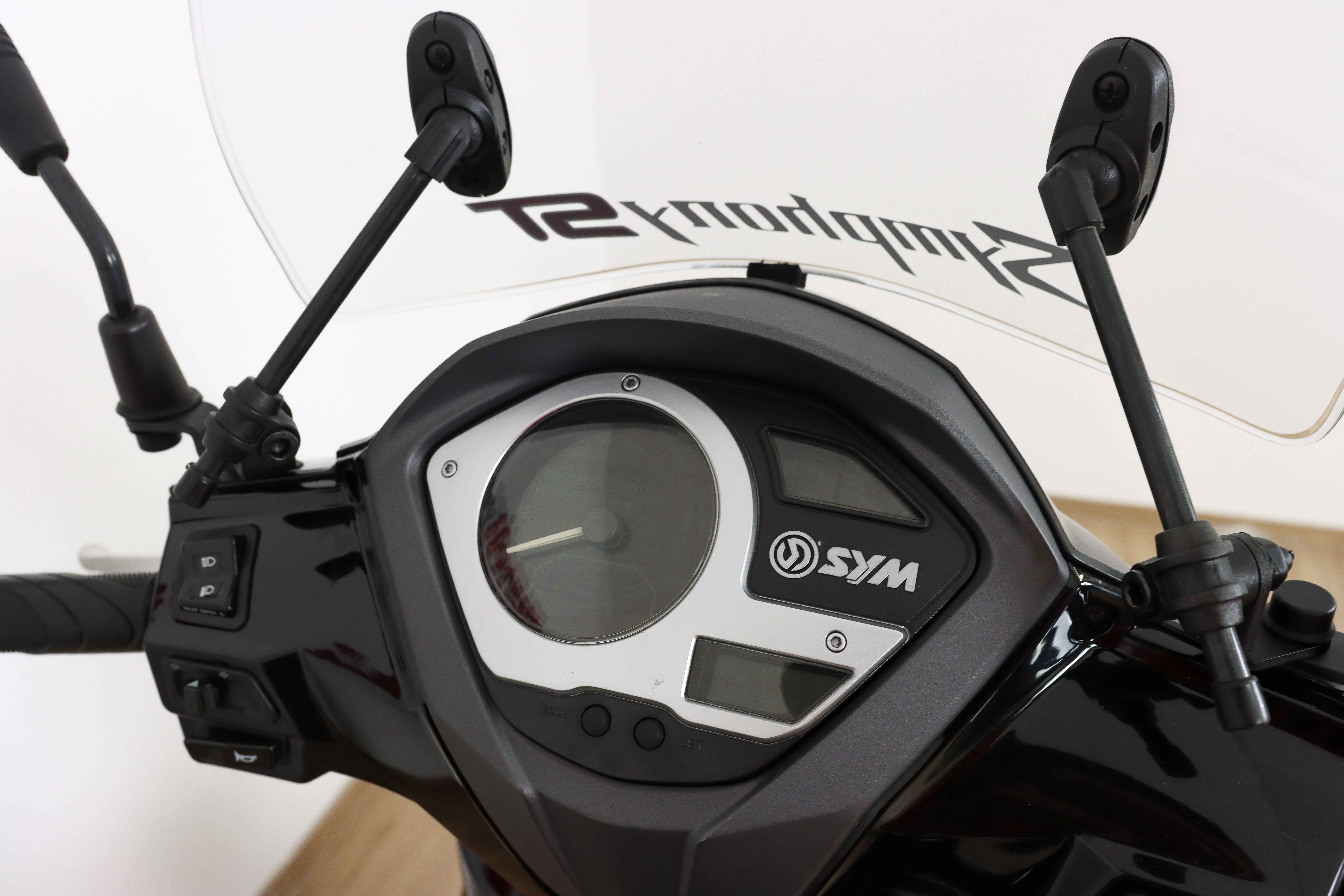 SYM Symphony ST 200i CBSSYM5 SYM Symphony ST 200i CBSSYM5