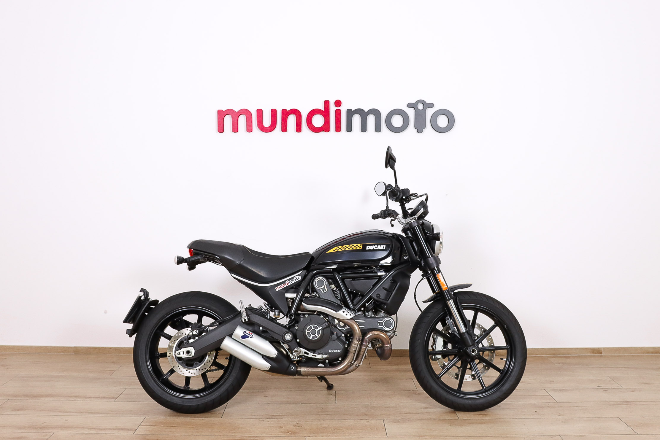 DUCATI Scrambler Full ThrottleDUCATI0 DUCATI Scrambler Full ThrottleDUCATI0