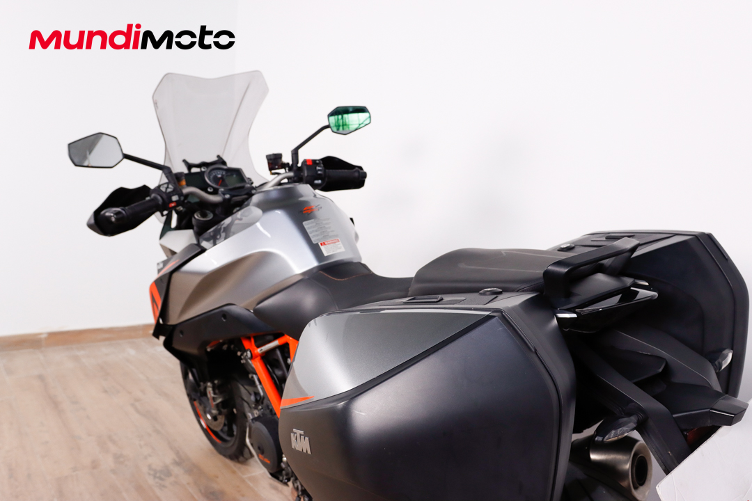 KTM 1290 Super Duke GTKTM9 KTM 1290 Super Duke GTKTM9