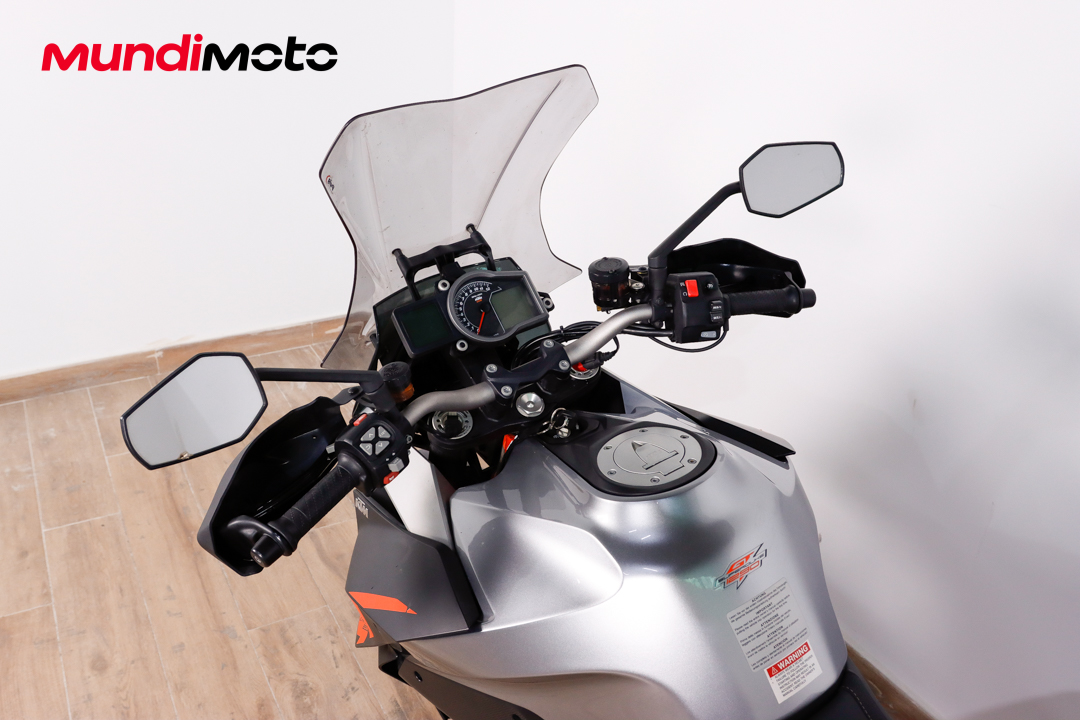 KTM 1290 Super Duke GTKTM10 KTM 1290 Super Duke GTKTM10