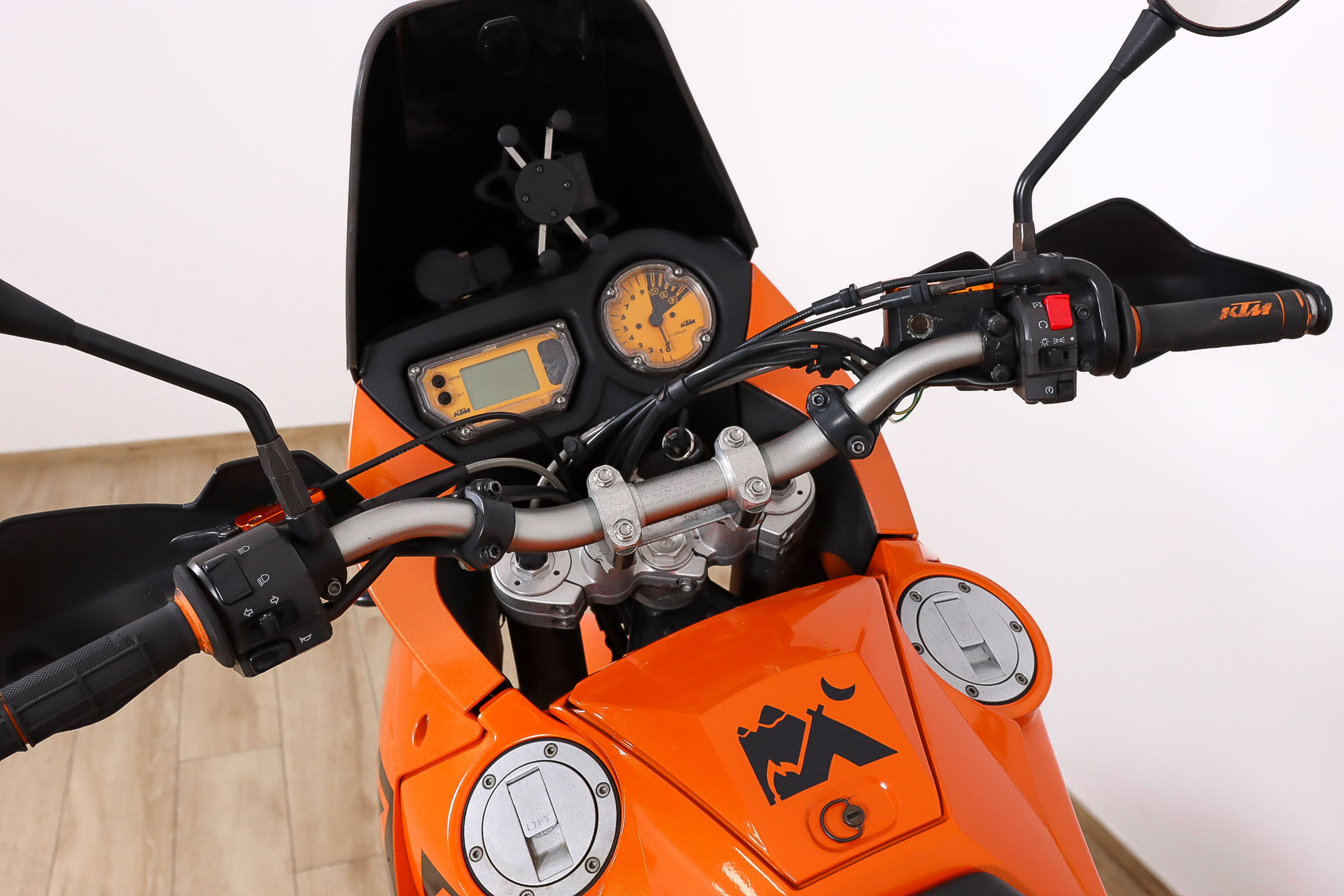 KTM 950 AdventureKTM12 KTM 950 AdventureKTM12