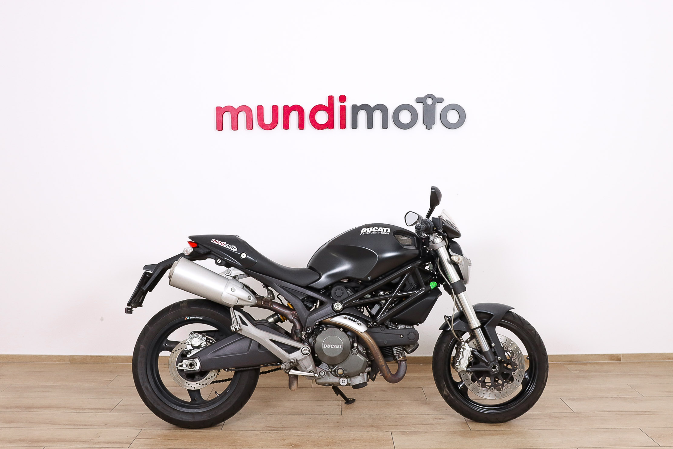 DUCATI MONSTER 696DUCATI0 DUCATI MONSTER 696DUCATI0