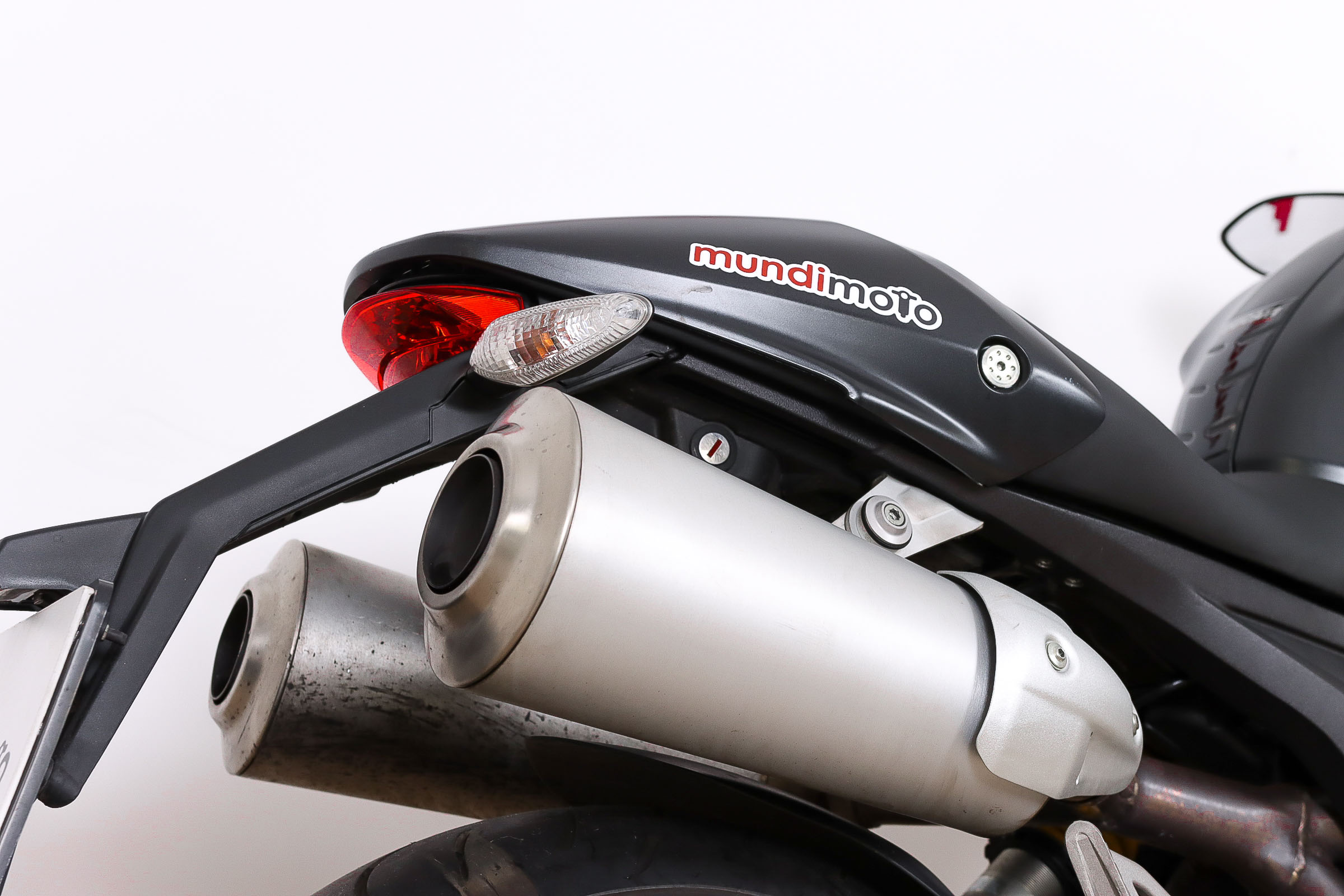 DUCATI MONSTER 696DUCATI4 DUCATI MONSTER 696DUCATI4