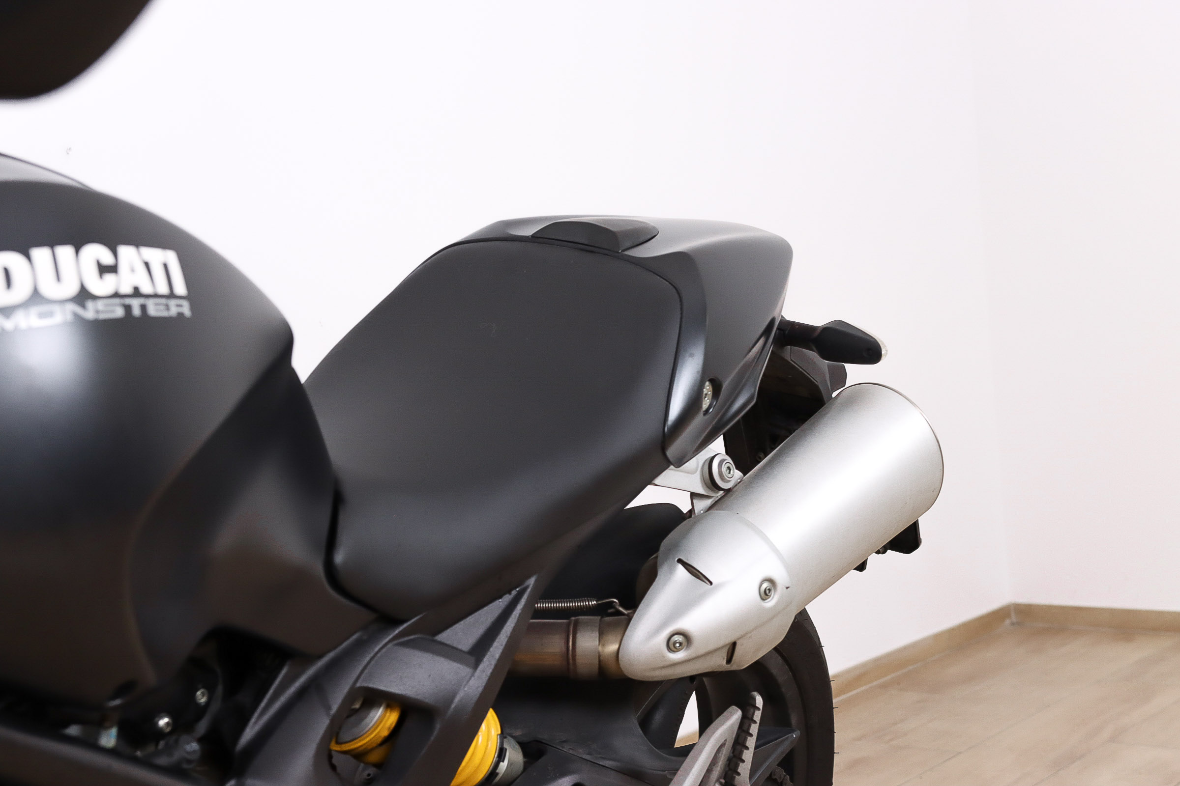 DUCATI MONSTER 696DUCATI13 DUCATI MONSTER 696DUCATI13