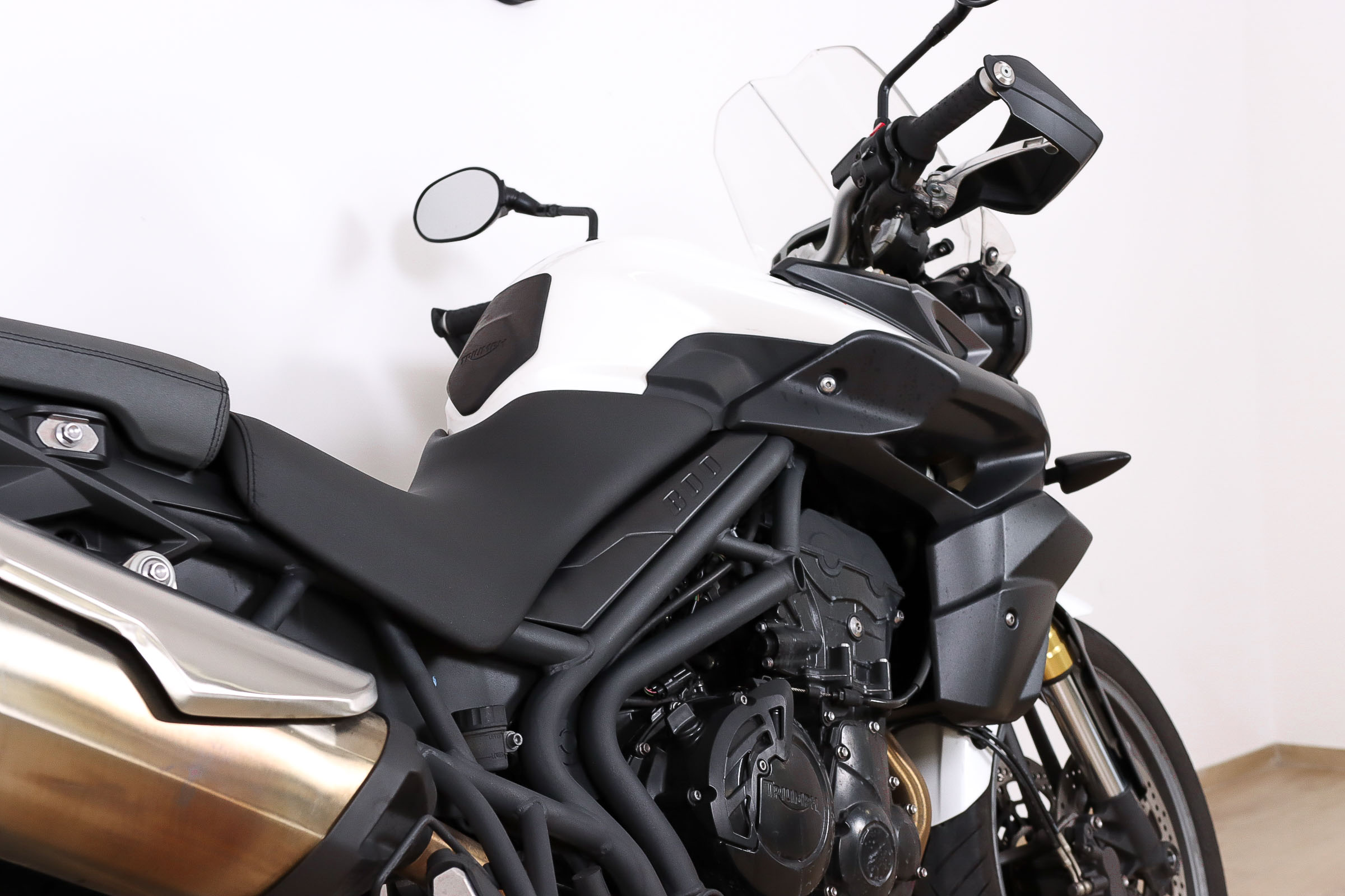TRIUMPH TIGER 800TRIUMPH6 TRIUMPH TIGER 800TRIUMPH6
