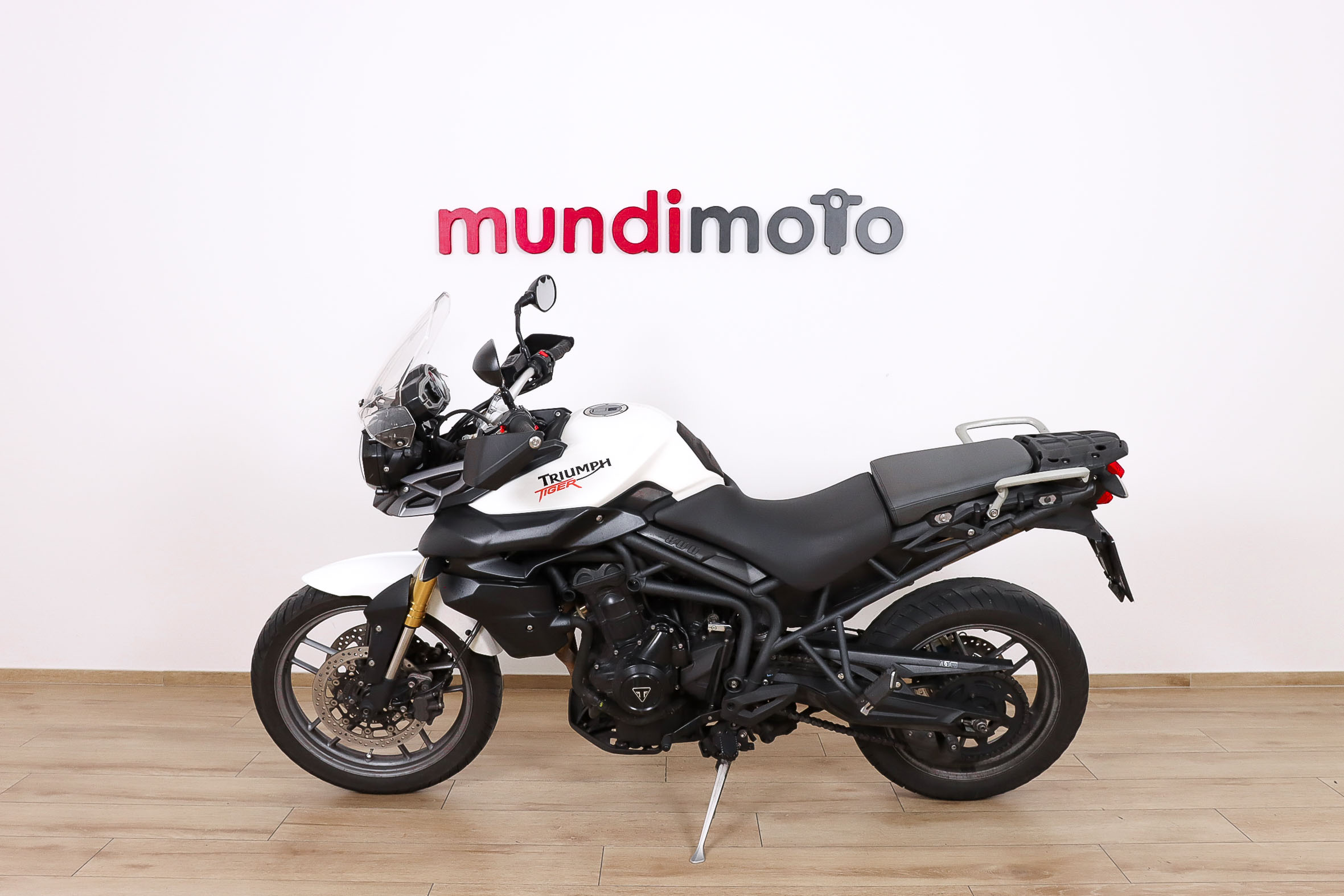 TRIUMPH TIGER 800TRIUMPH7 TRIUMPH TIGER 800TRIUMPH7