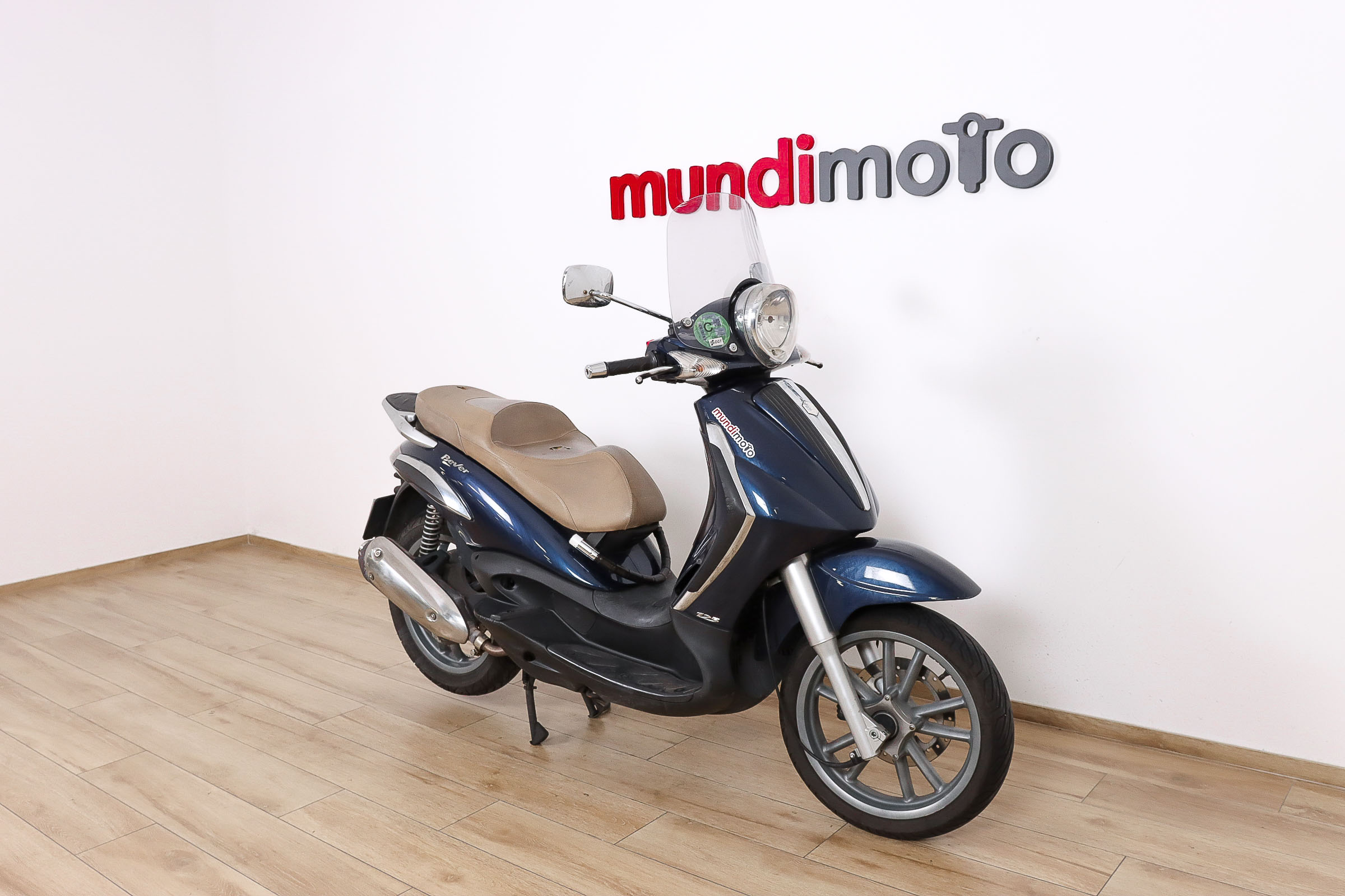 PIAGGIO beverly Tourer 125PIAGGIO2 PIAGGIO beverly Tourer 125PIAGGIO2