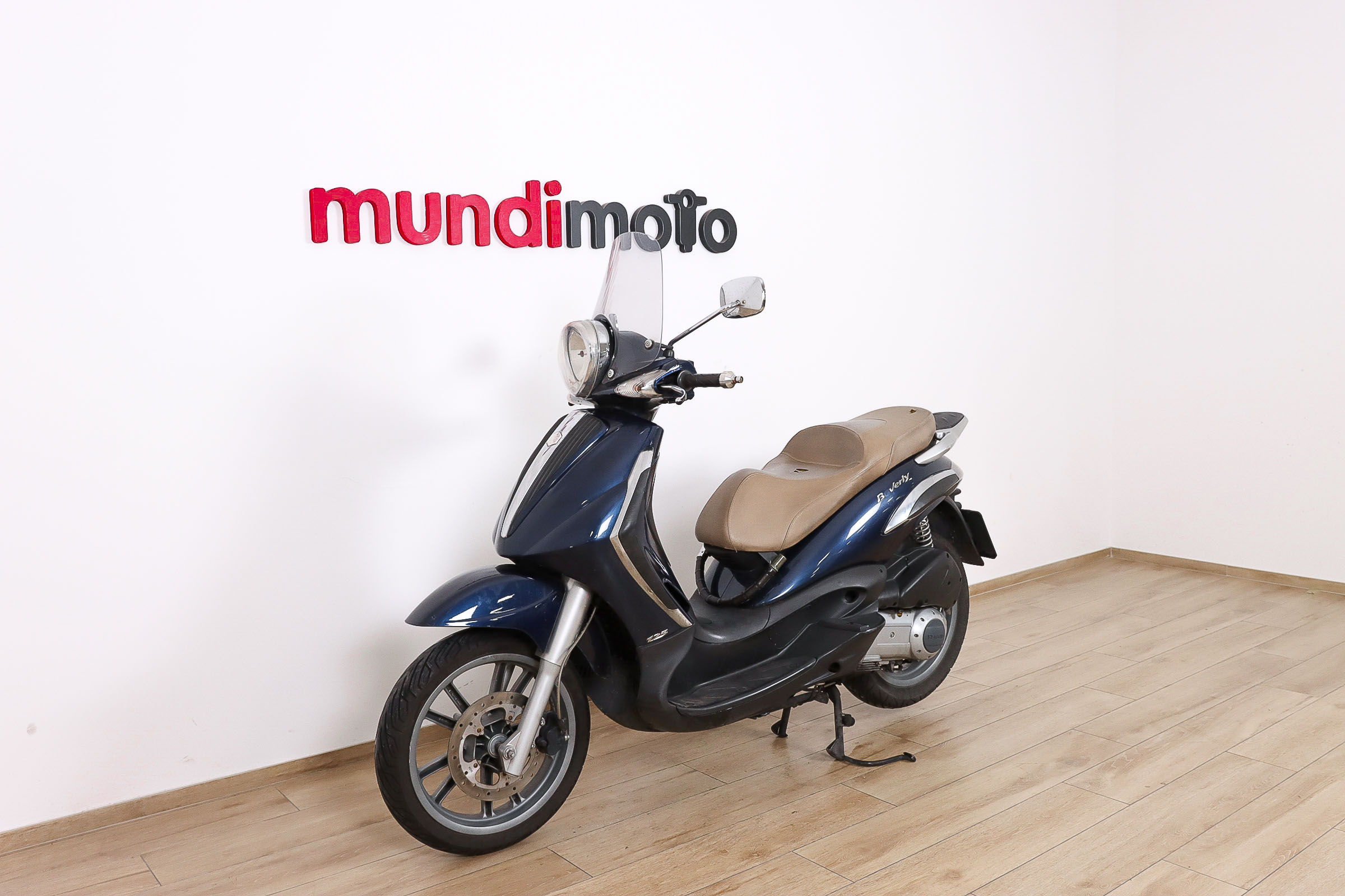 PIAGGIO beverly Tourer 125PIAGGIO9 PIAGGIO beverly Tourer 125PIAGGIO9