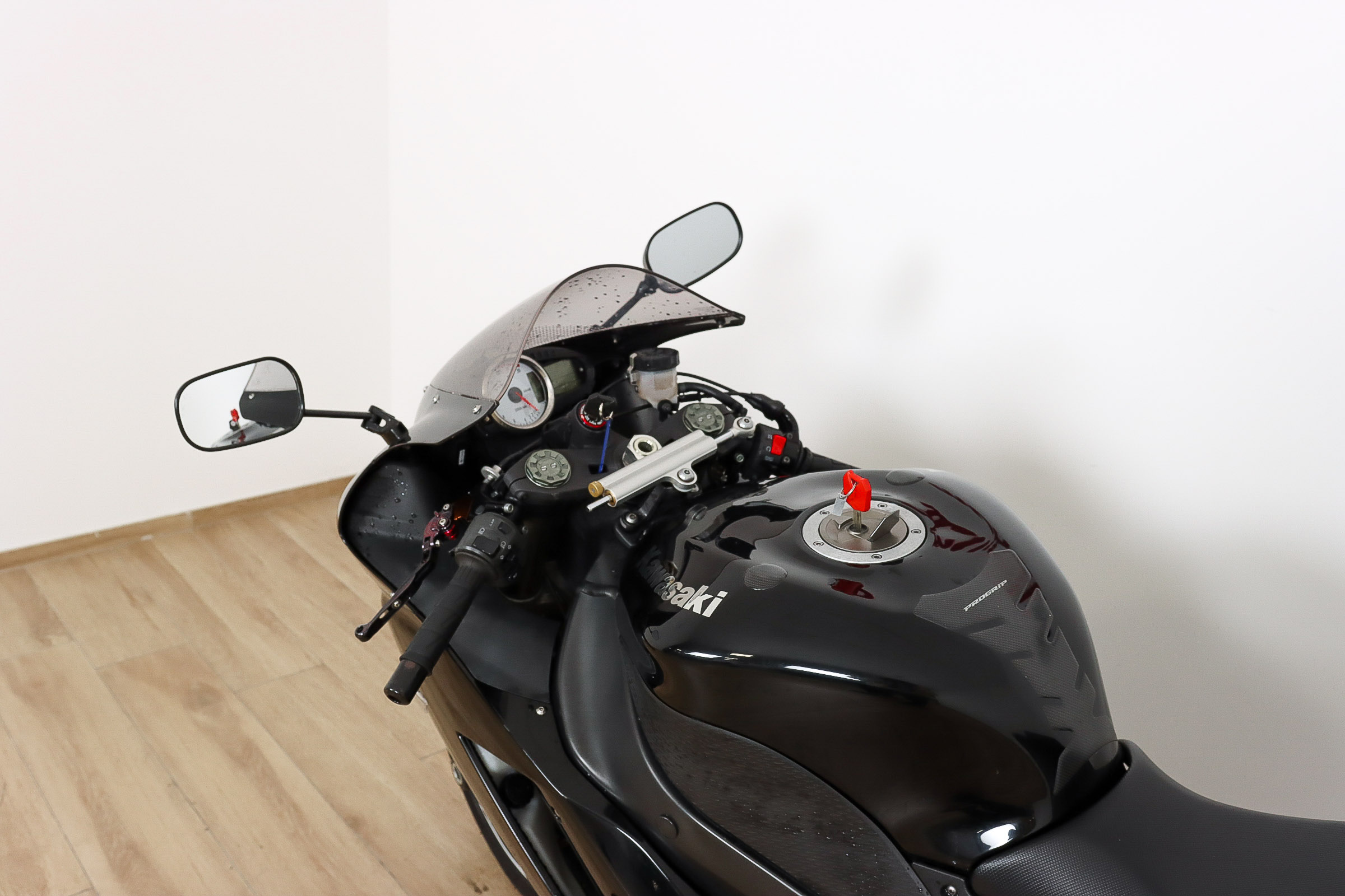 KAWASAKI ZX 6RKAWASAKI10 KAWASAKI ZX 6RKAWASAKI10