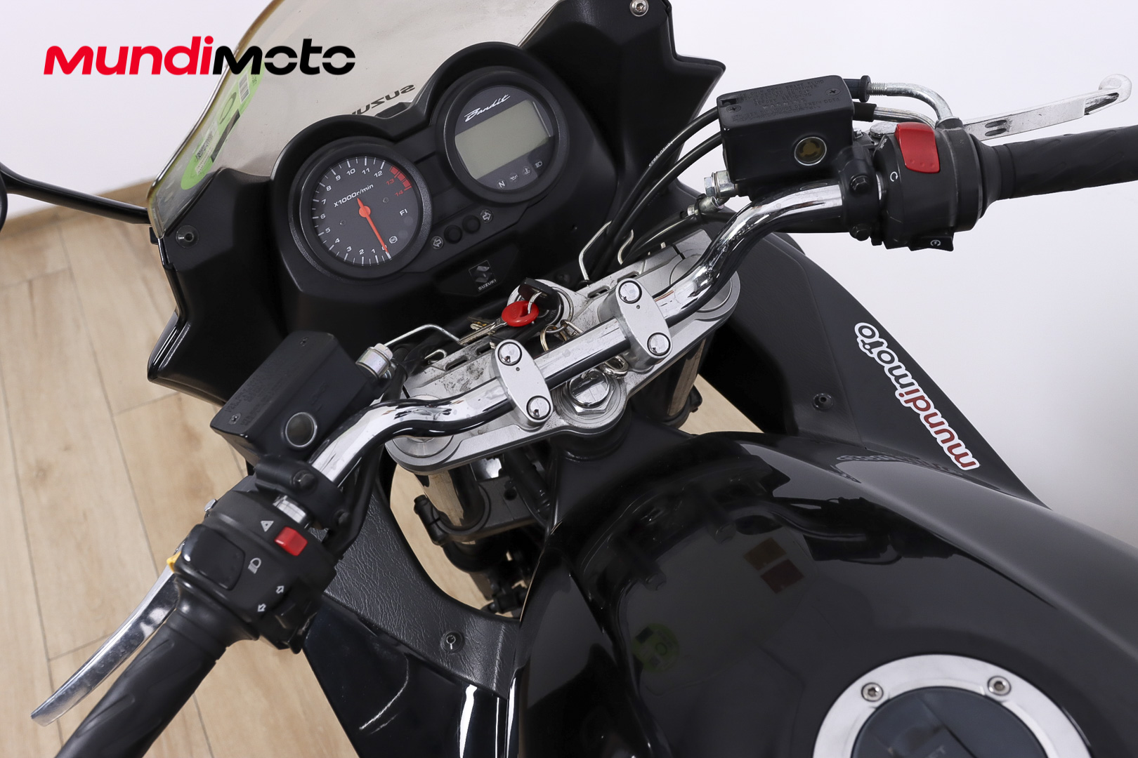 SUZUKI Bandit 650 SSUZUKI10 SUZUKI Bandit 650 SSUZUKI10
