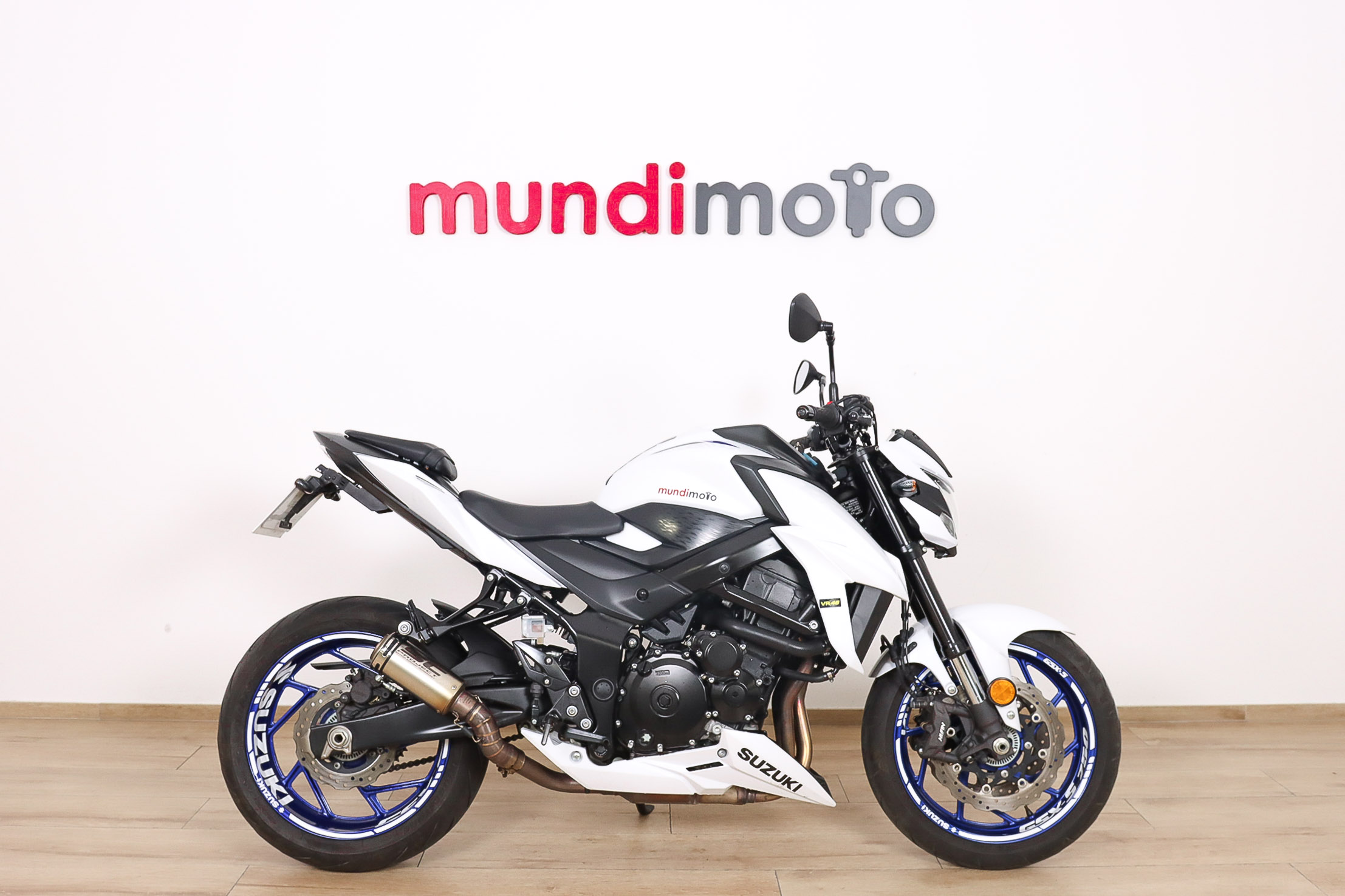 SUZUKI GSX-S 750SUZUKI0 SUZUKI GSX-S 750SUZUKI0