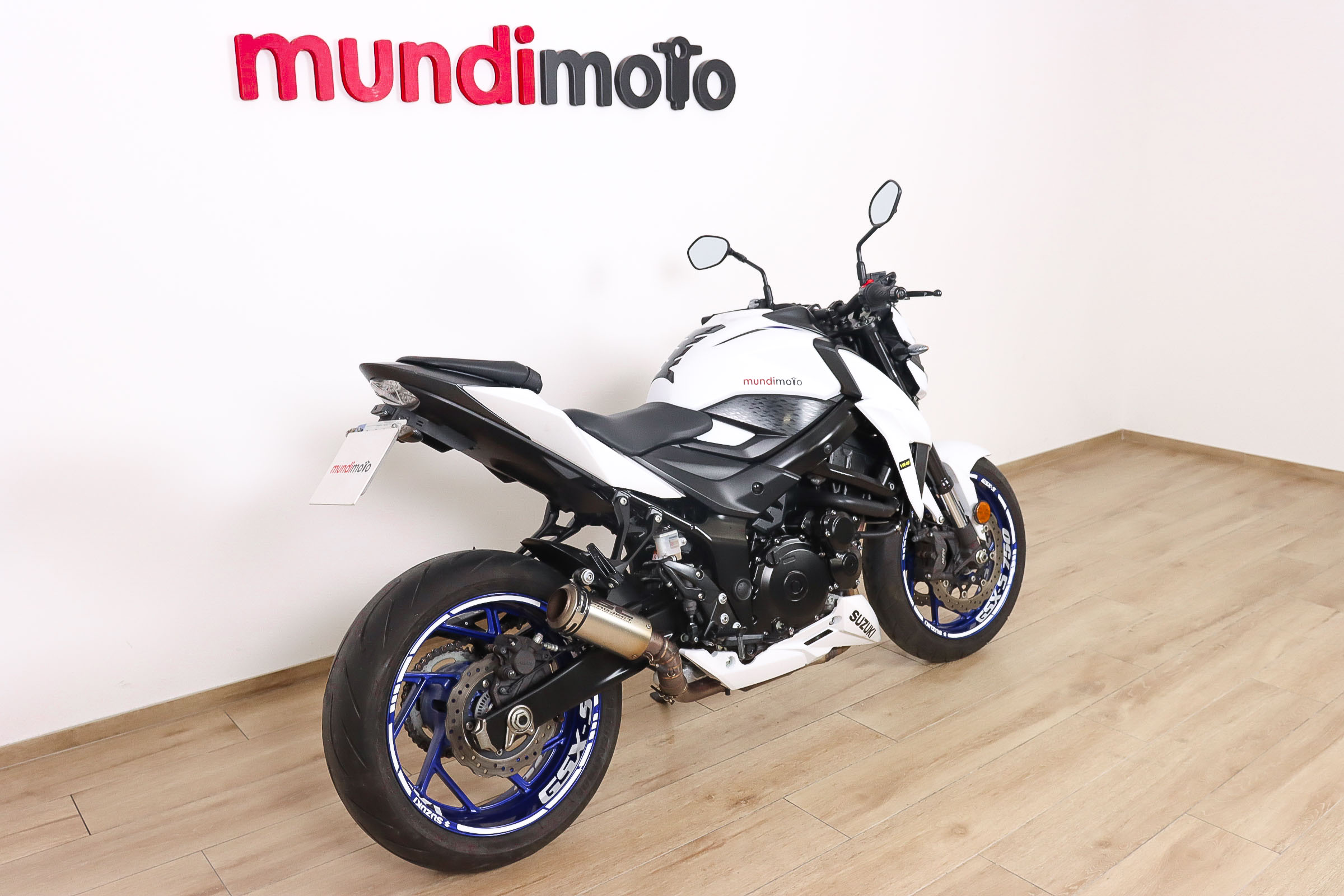 SUZUKI GSX-S 750SUZUKI9 SUZUKI GSX-S 750SUZUKI9