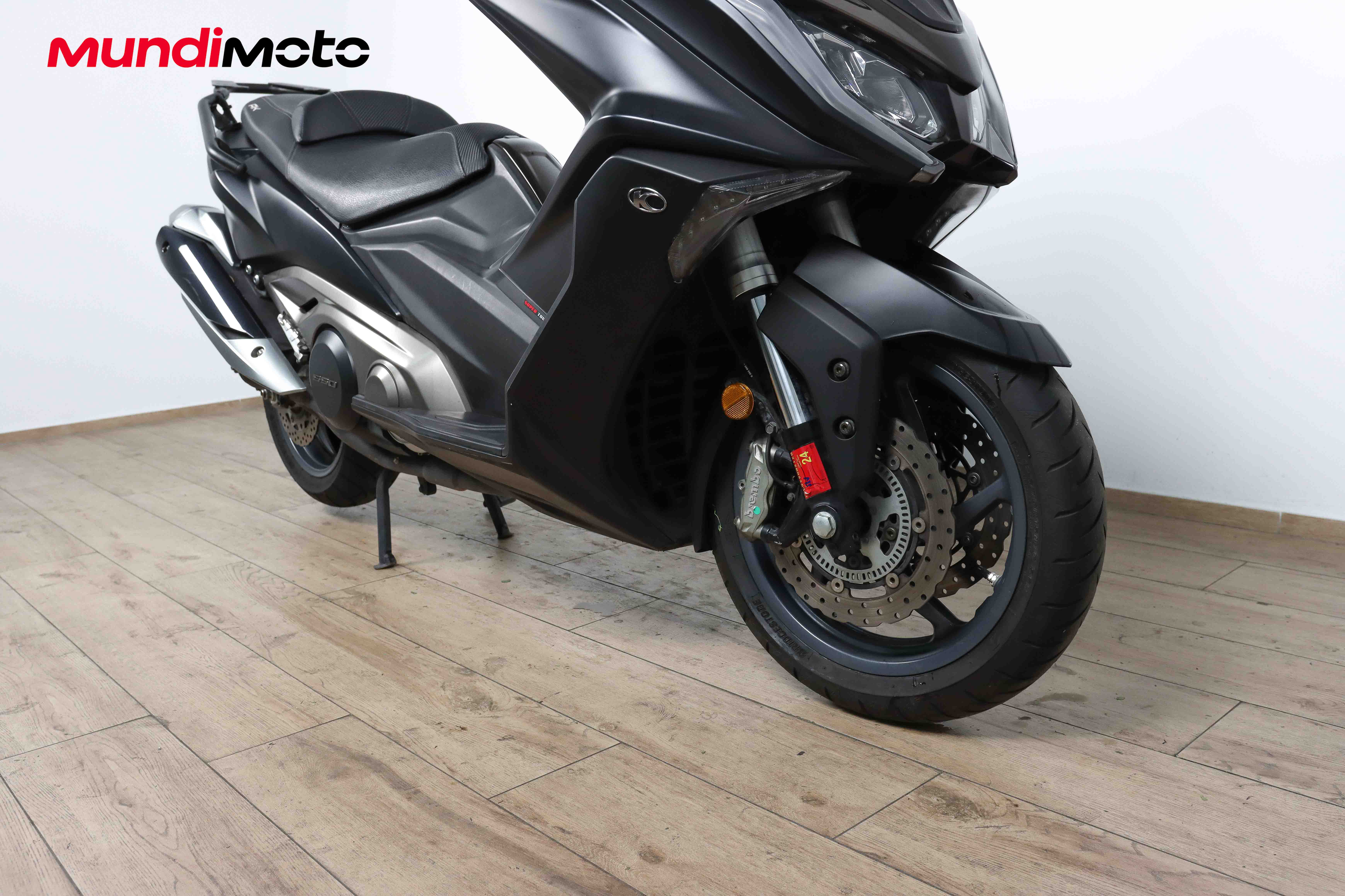 KYMCO AK 550KYMCO5 KYMCO AK 550KYMCO5