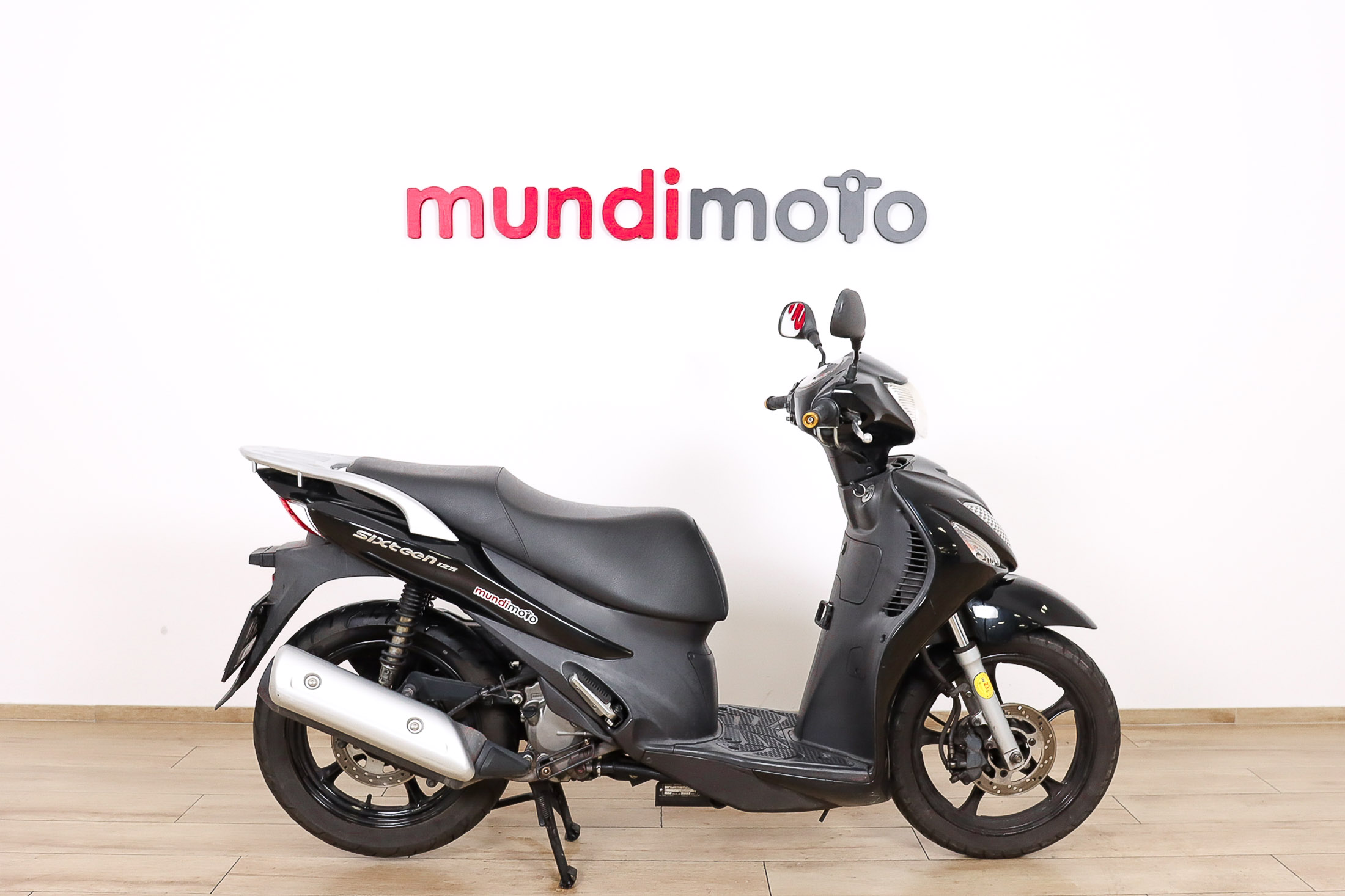 SUZUKI Sixteen 125SUZUKI0 SUZUKI Sixteen 125SUZUKI0
