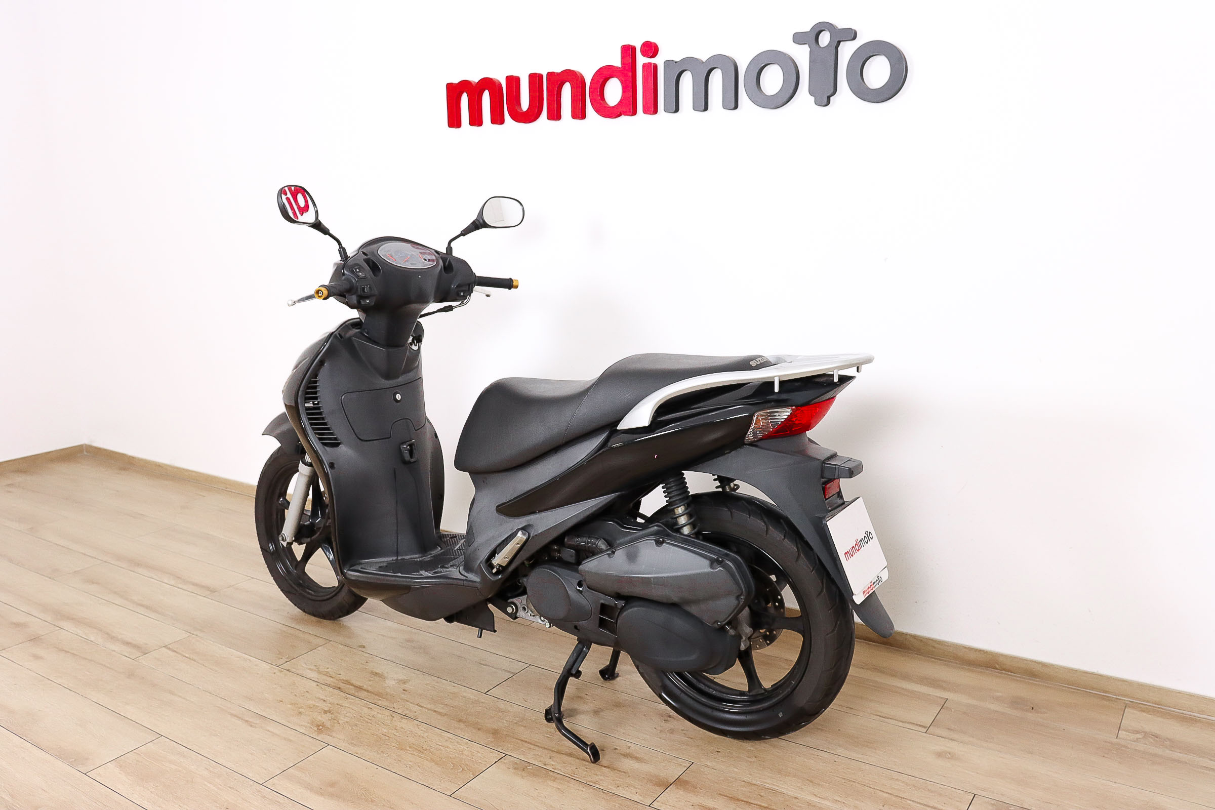 SUZUKI Sixteen 125SUZUKI5 SUZUKI Sixteen 125SUZUKI5