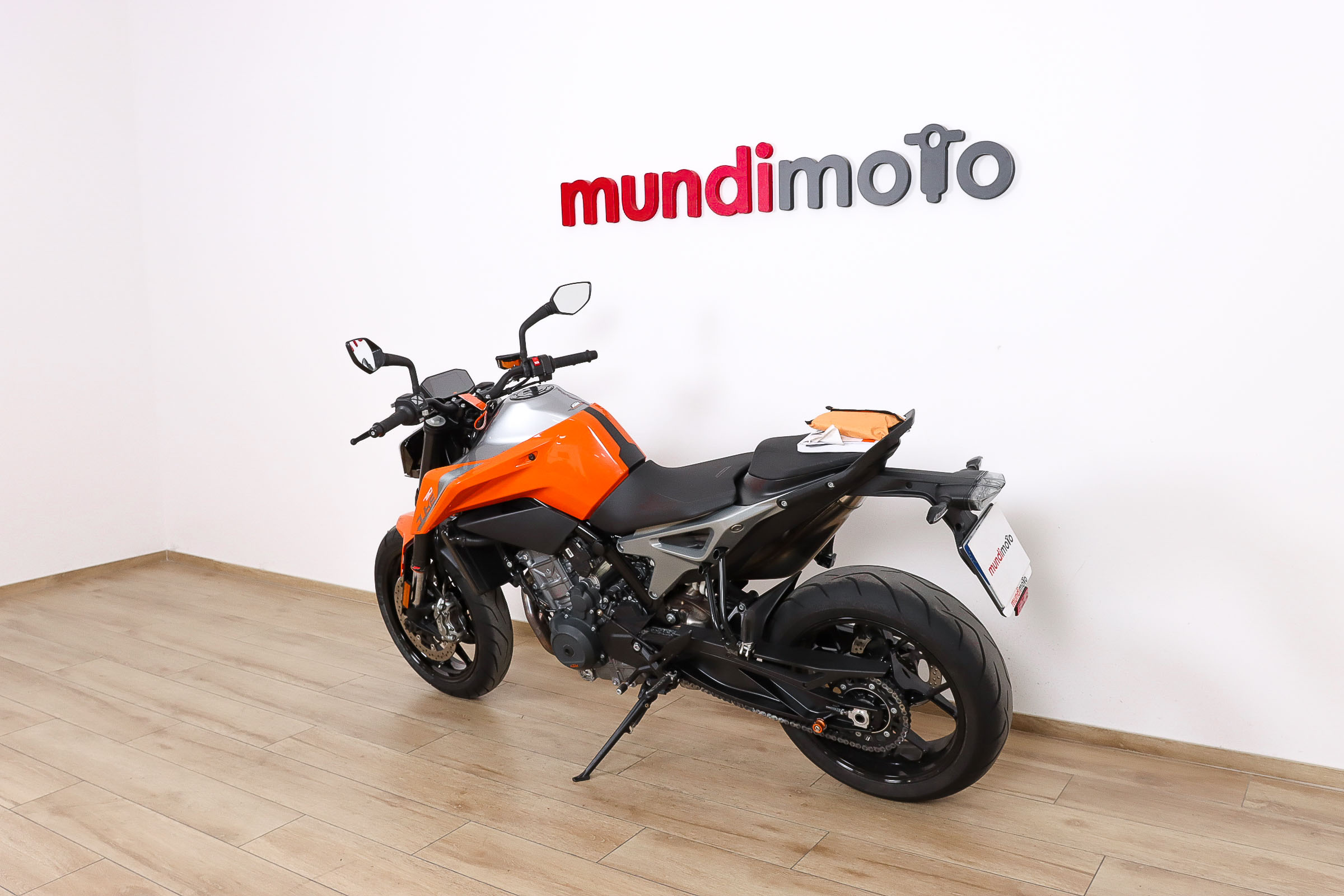 KTM 790 DukeKTM7 KTM 790 DukeKTM7