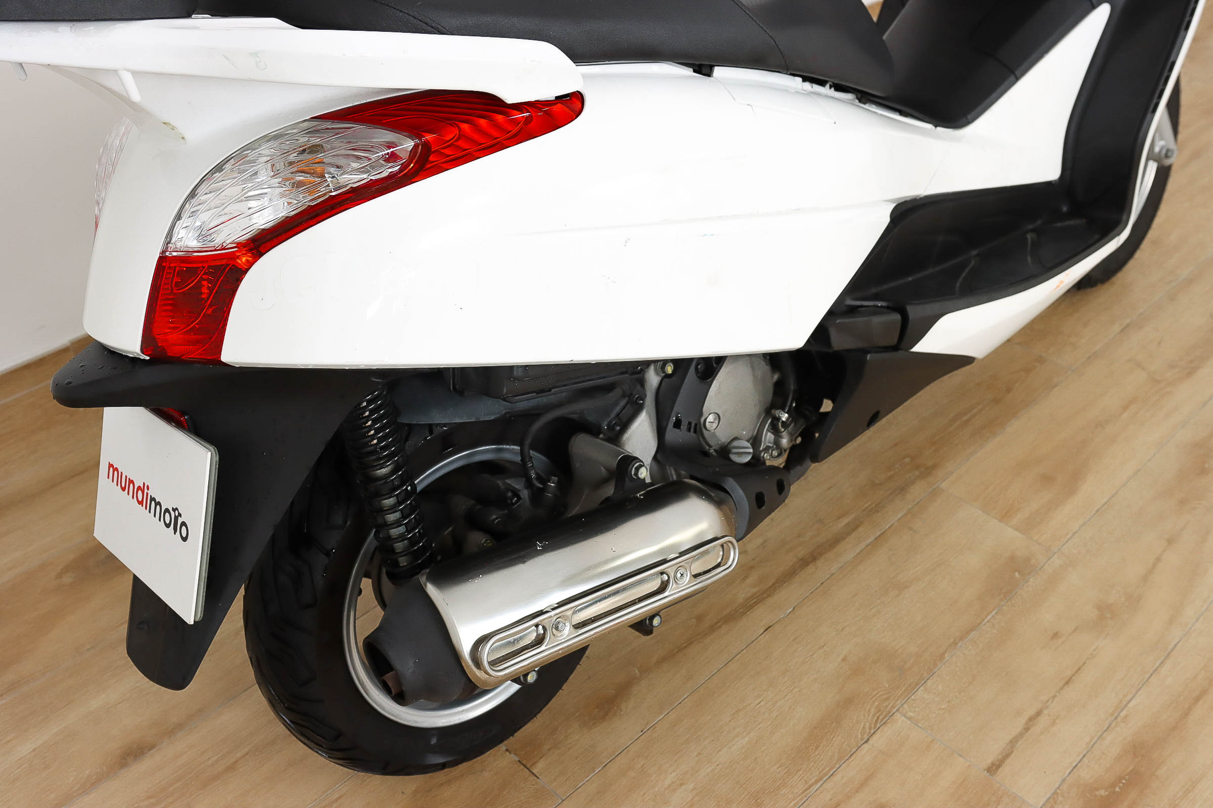 HONDA S-WING 125 promoHONDA5 HONDA S-WING 125 promoHONDA5