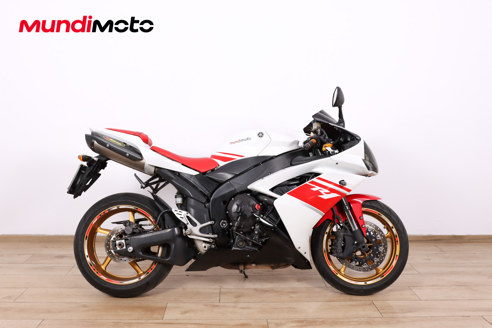 YAMAHA YZF R1YAMAHA0 YAMAHA YZF R1YAMAHA0