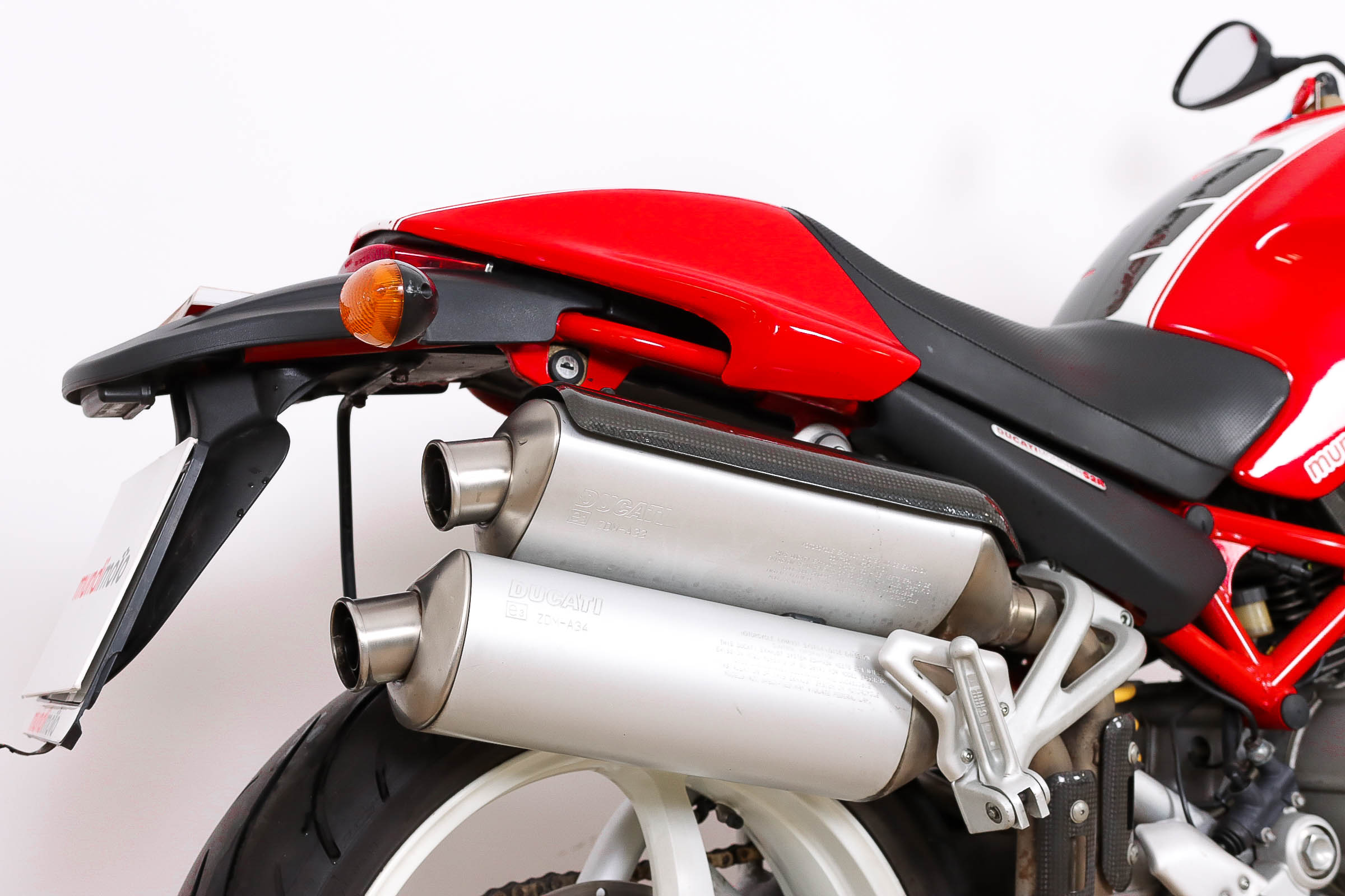 DUCATI MONSTER S2R 800DUCATI6 DUCATI MONSTER S2R 800DUCATI6