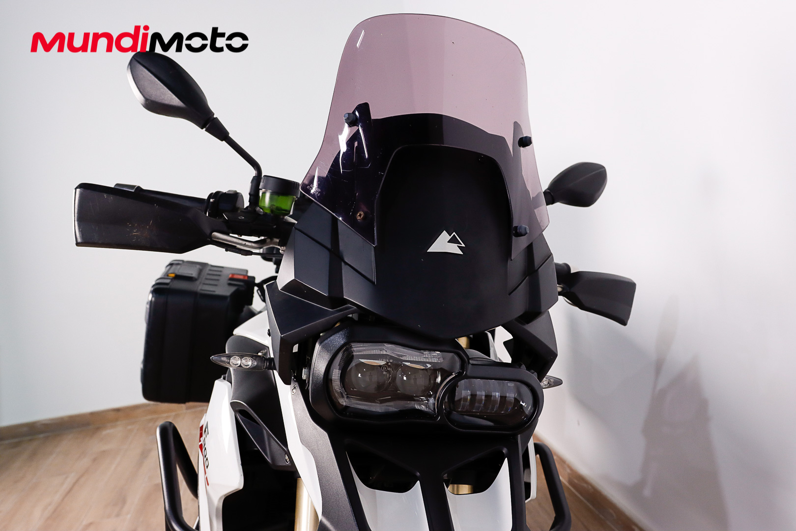 BMW F 800 GSBMW4 BMW F 800 GSBMW4