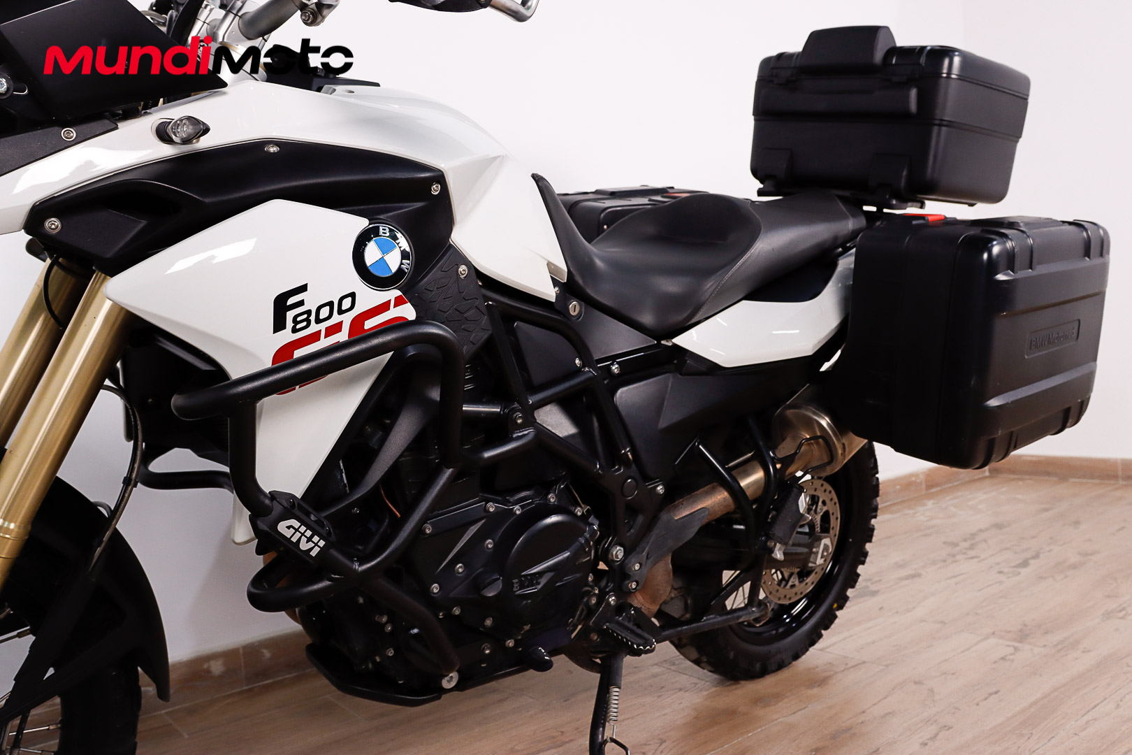 BMW F 800 GSBMW8 BMW F 800 GSBMW8