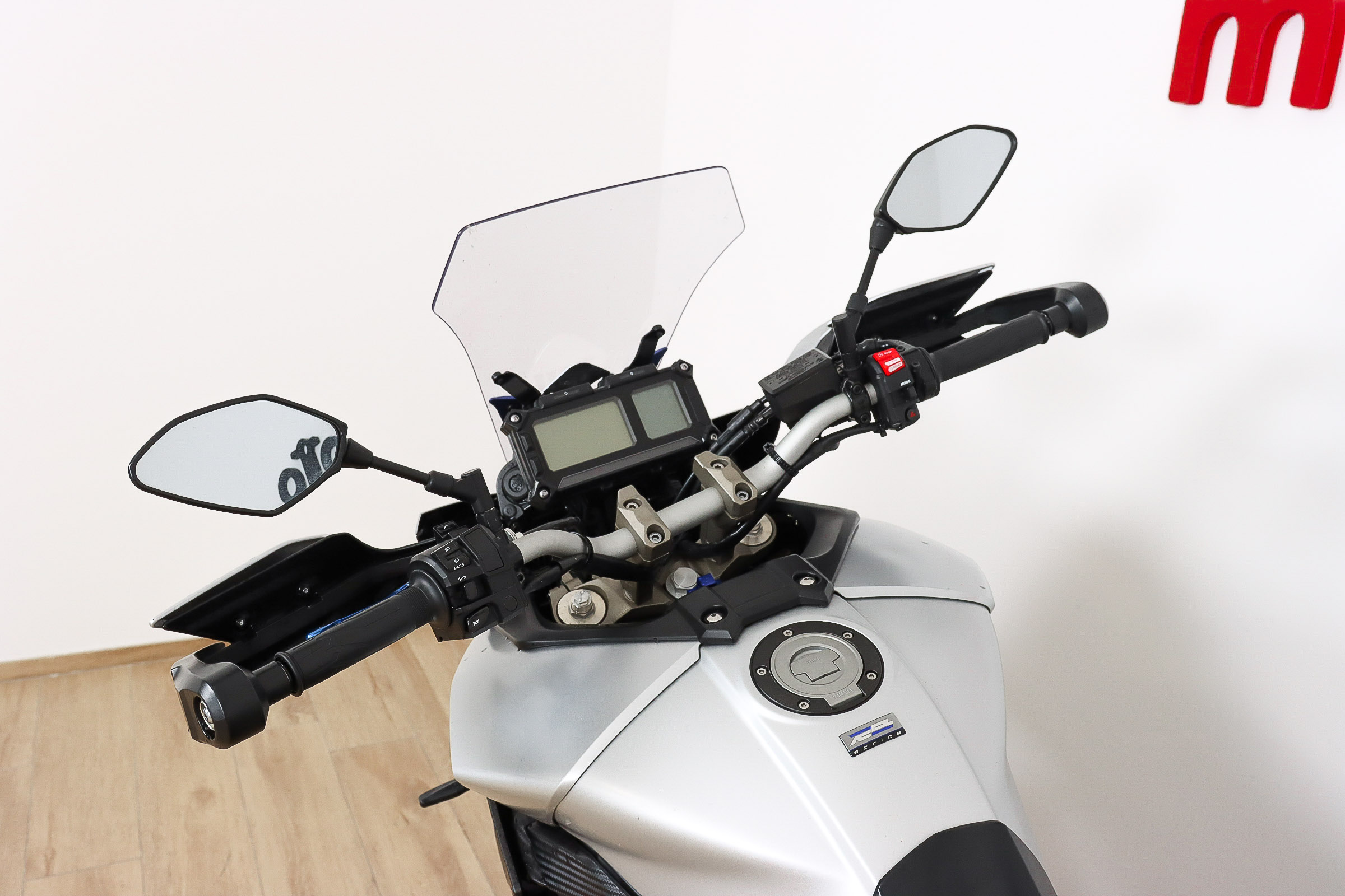 YAMAHA MT 09 TracerYAMAHA11 YAMAHA MT 09 TracerYAMAHA11