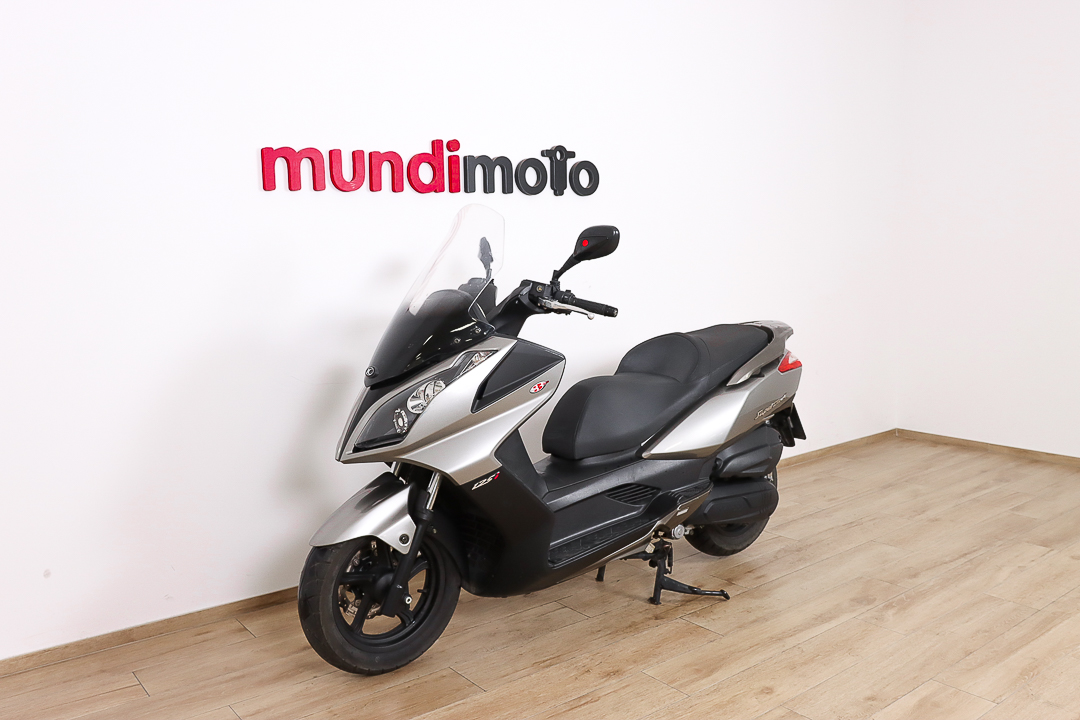 KYMCO Super Dink 125iKYMCO7 KYMCO Super Dink 125iKYMCO7